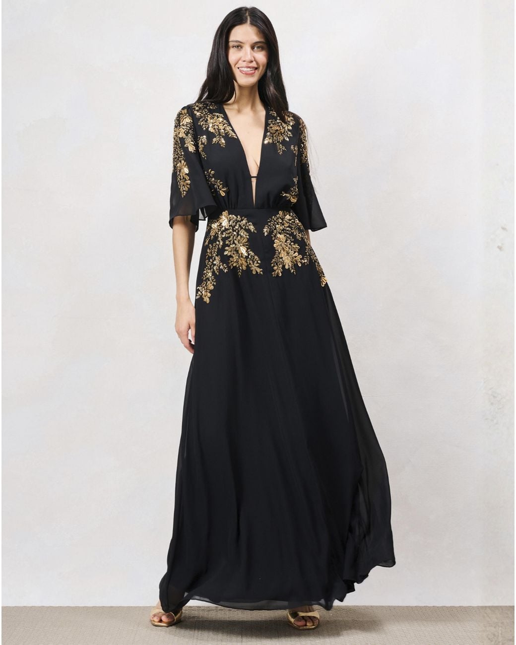 Hope & Ivy Black The Shay Embellished Dress