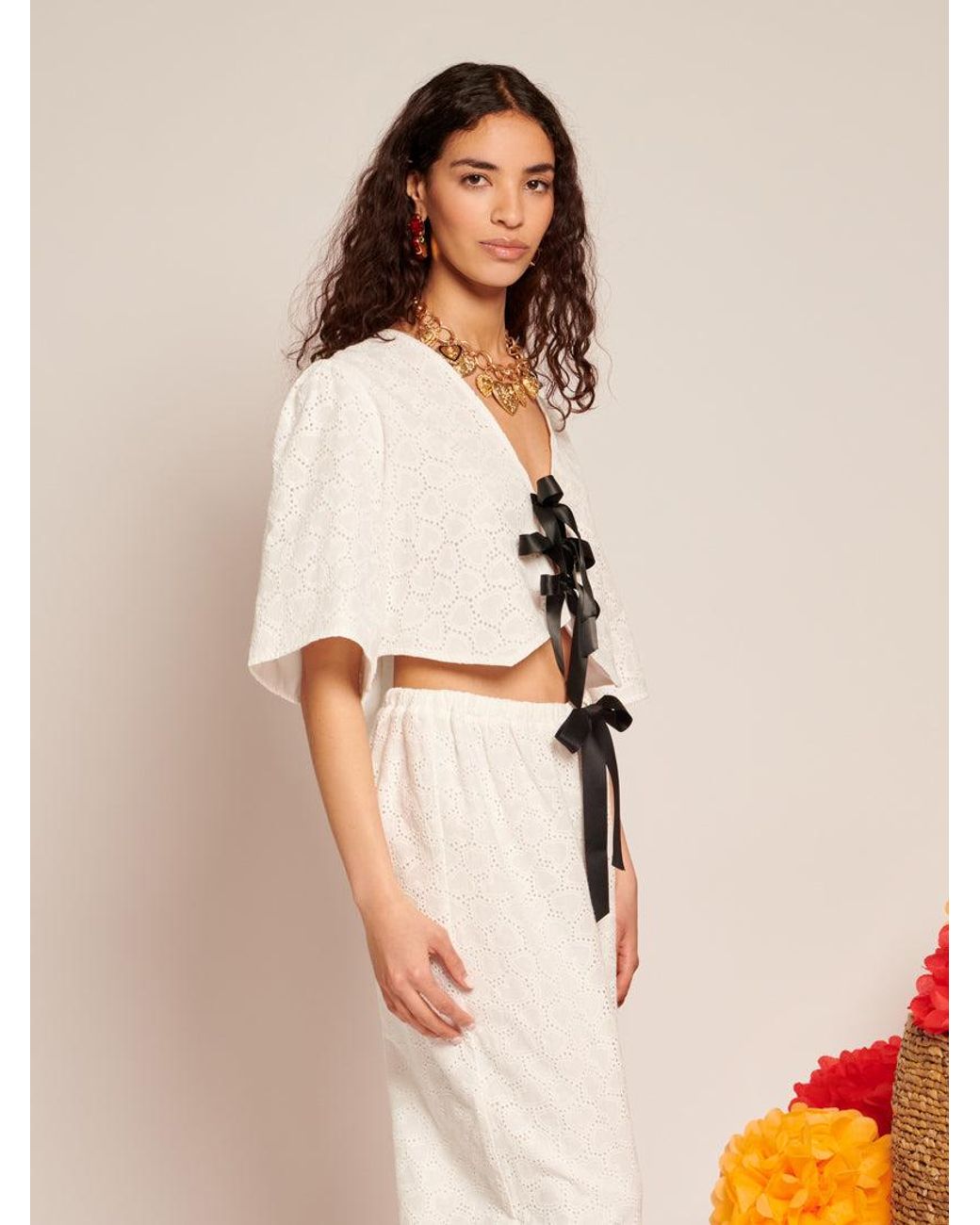 Sister Jane White Blanca Broderie Anglaise Top