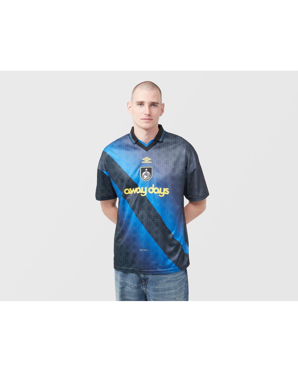 Umbro Blue Sports Culture Printed Football Jersey for men