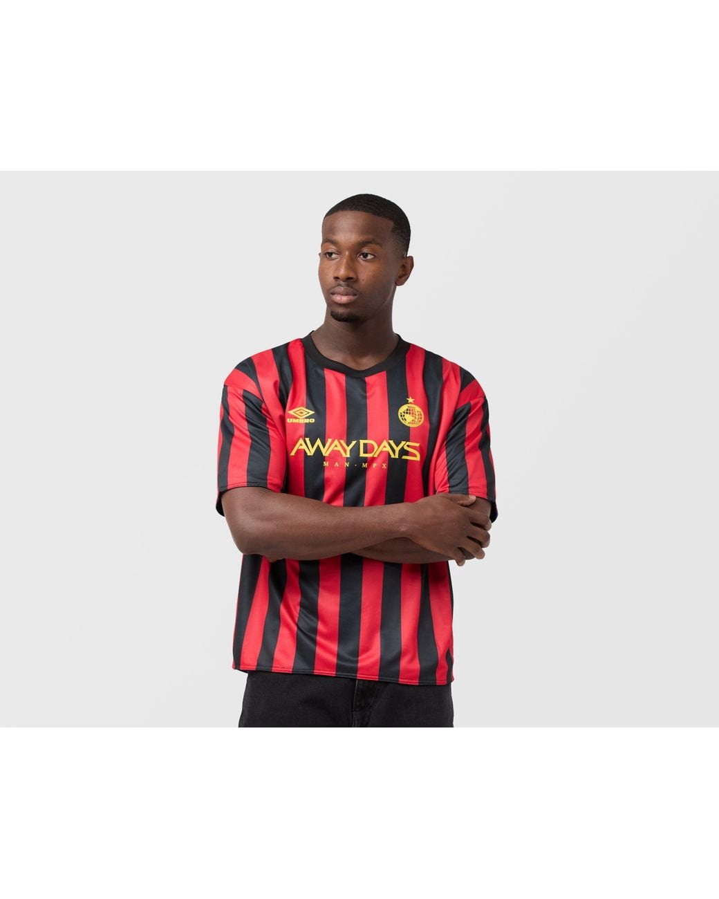 Umbro Red Sports Culture Reversible Football Jersey for men