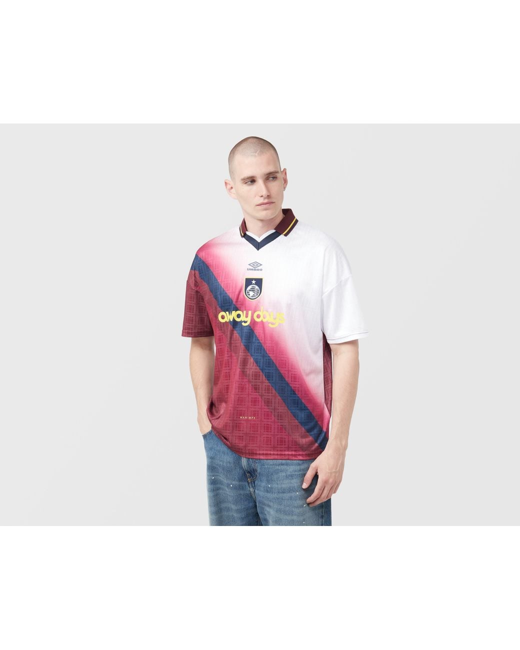 Umbro Black Sports Culture Printed Football Jersey for men