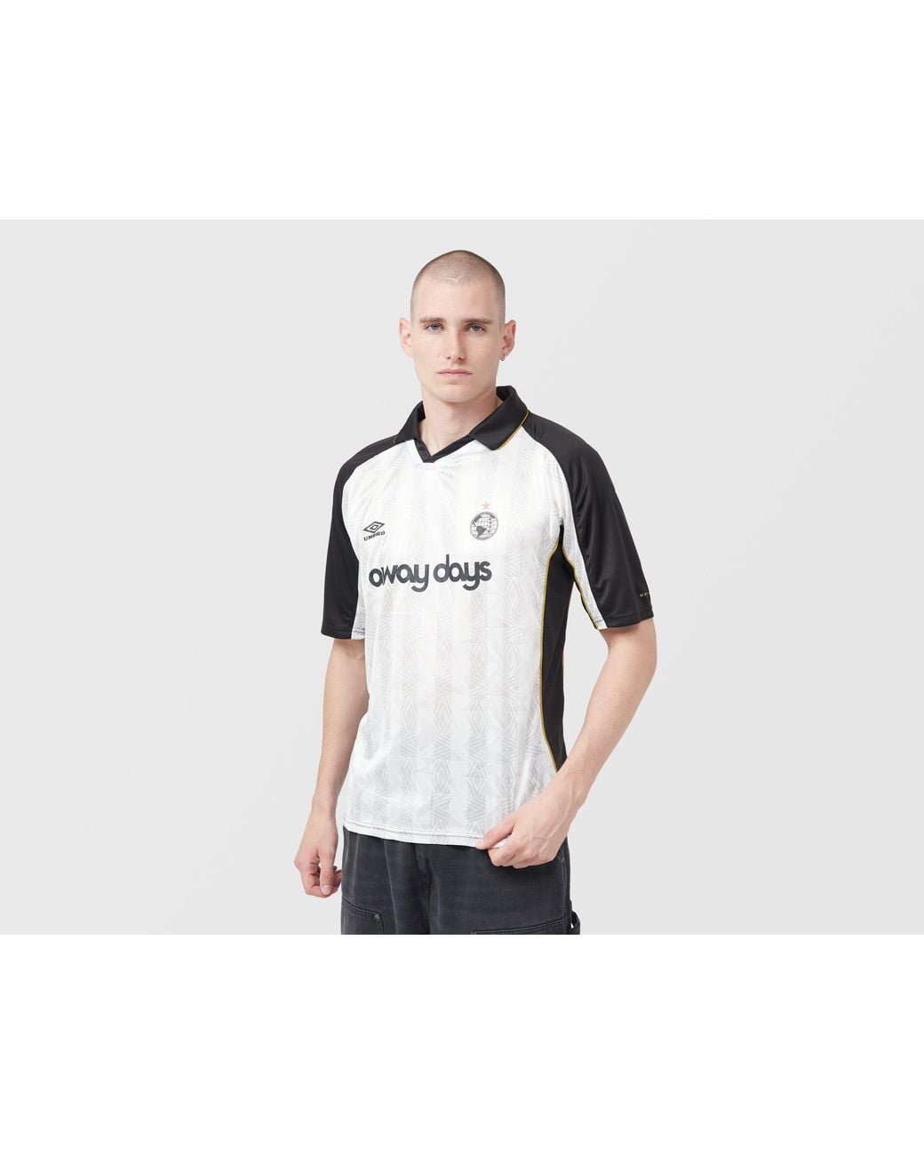 Umbro Black Sports Culture Panelled Football Jersey for men