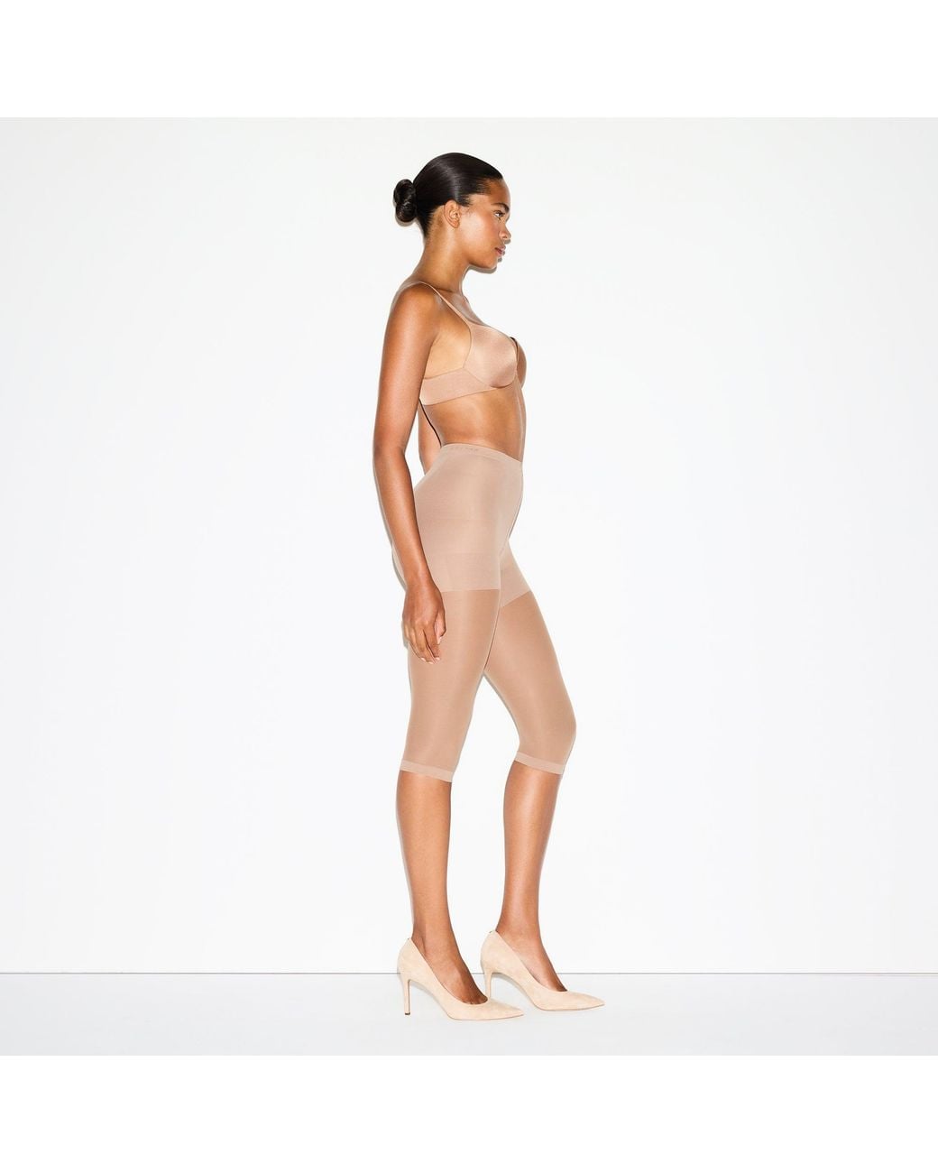 Skims Natural Shaping Capri Tights