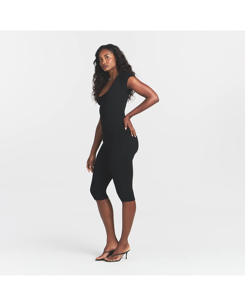 Skims Black Capri