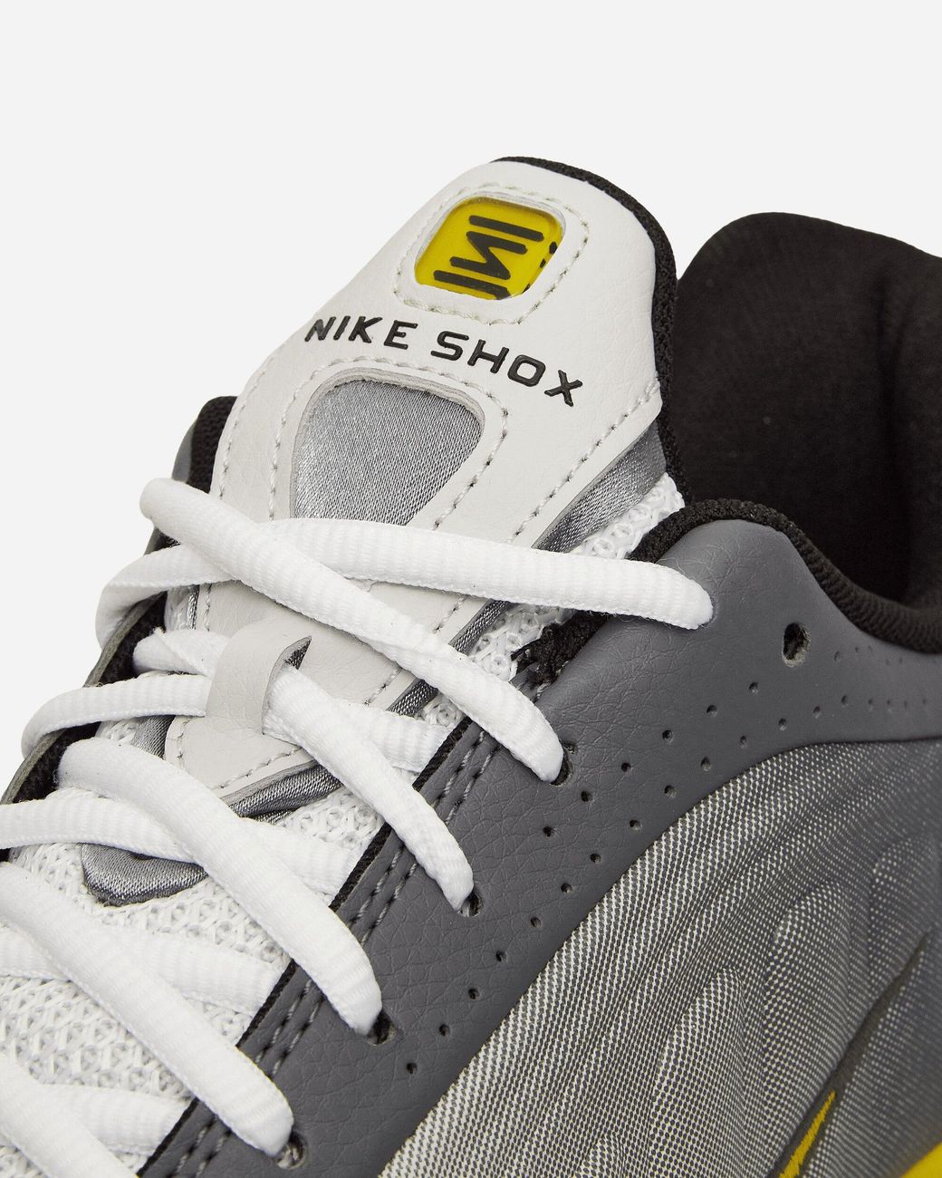 Nike Shox R4 Se Sneakers Vast / Bright Citron in Gray for Men | Lyst