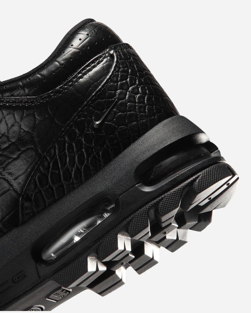 Nike Black Air Max Goadome Low Sneakers for men