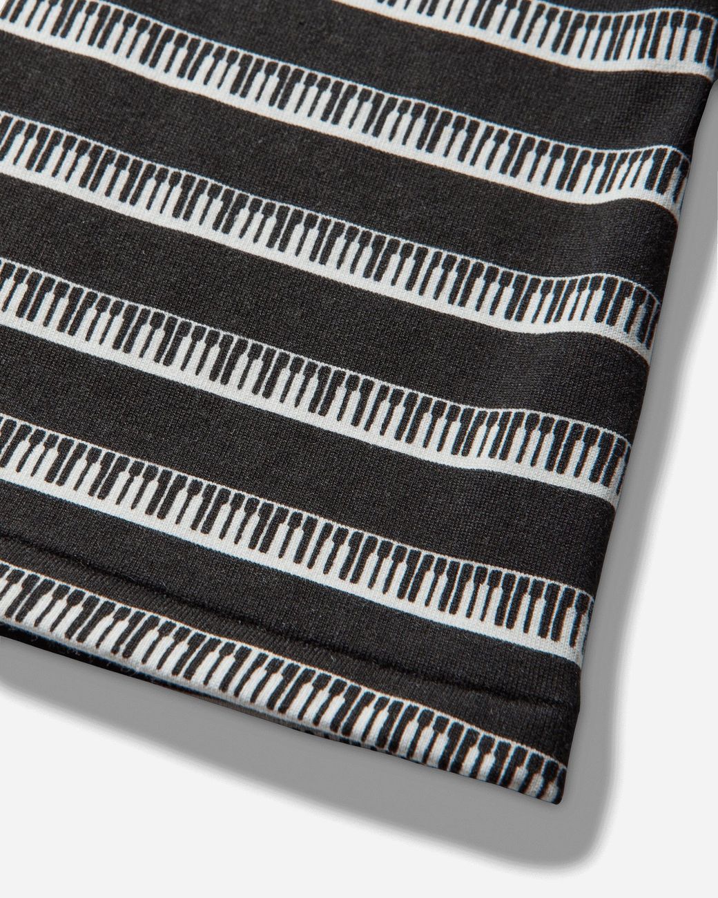 Undercover Black S Bow Top Border