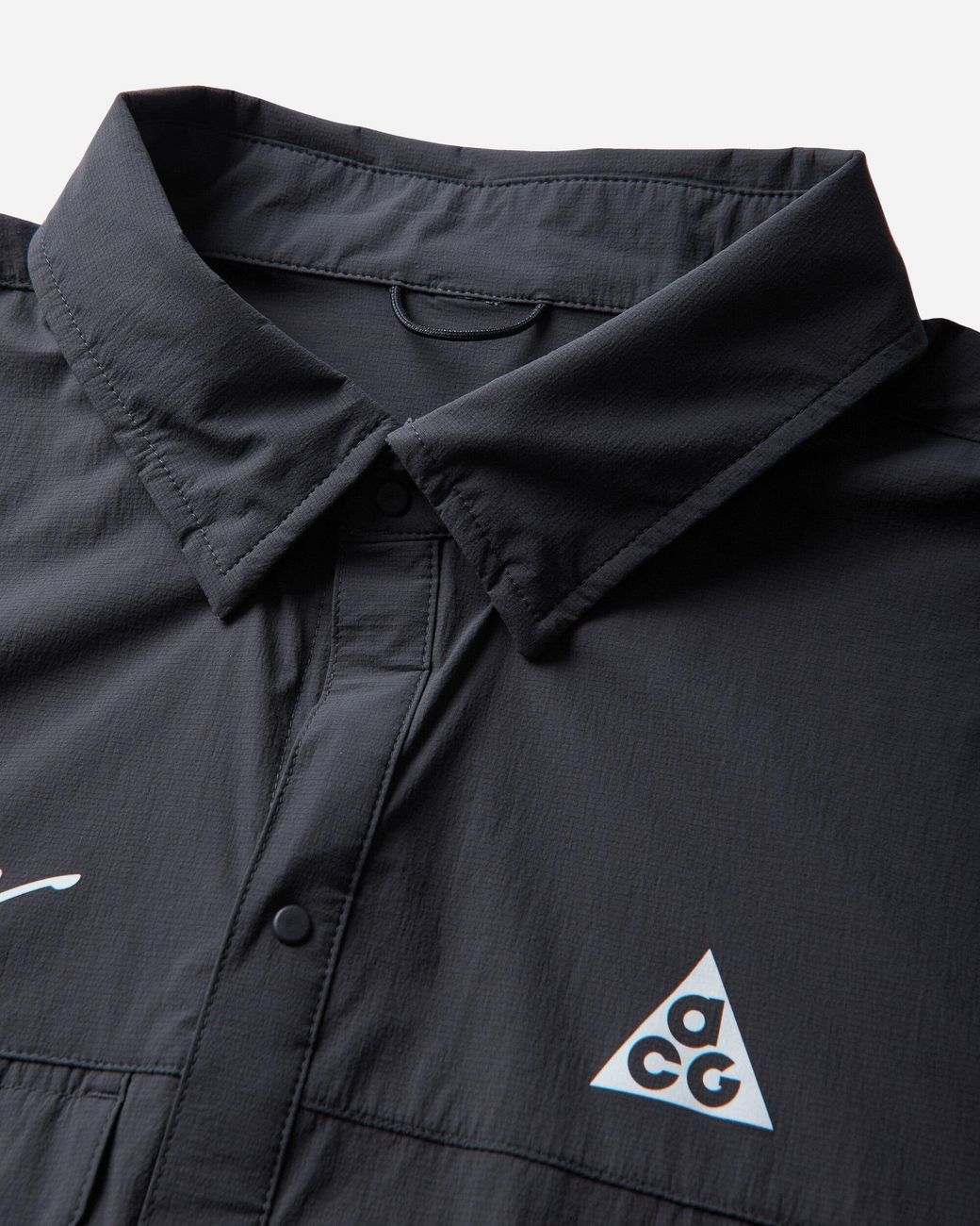Nike Black Men S Acg Aireez Uv Protection Longsleeve Top Dark Smoke Grey / White for men
