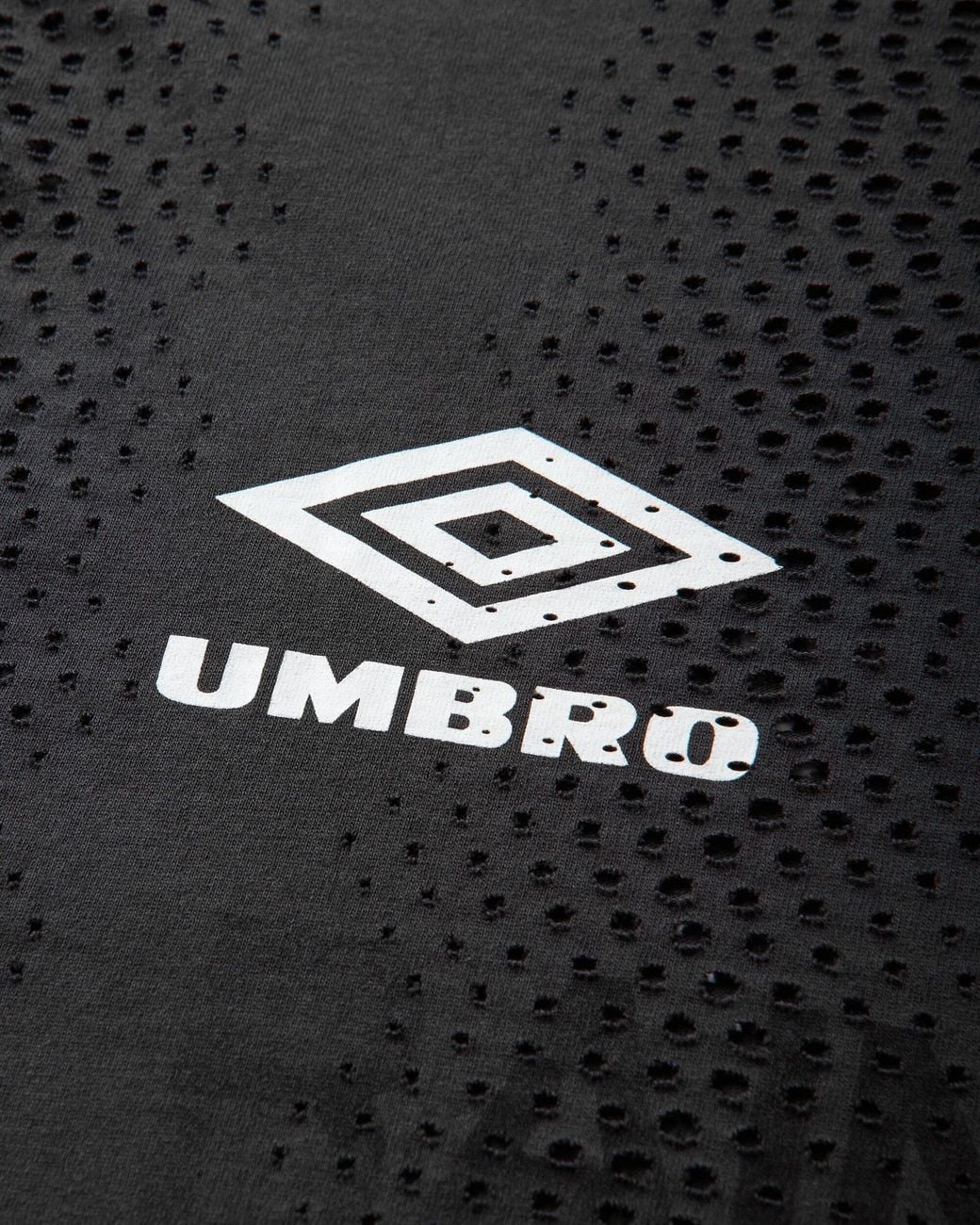 Umbro Black Rain Bred Longsleeve T-Shirt Washed for men