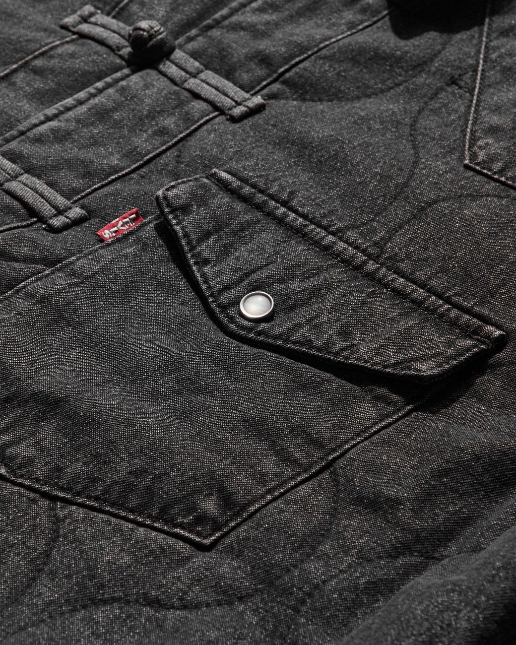 levis-Black-Men-S-Clot-Padded-