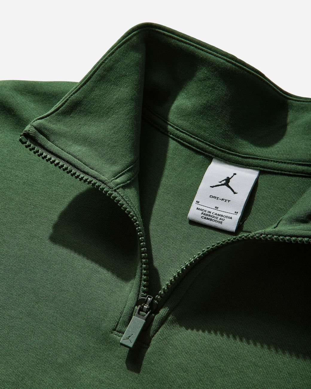 Nike Green Men S Sport Dri-fit 1/4-zip Golf Top Forest / Sail for men