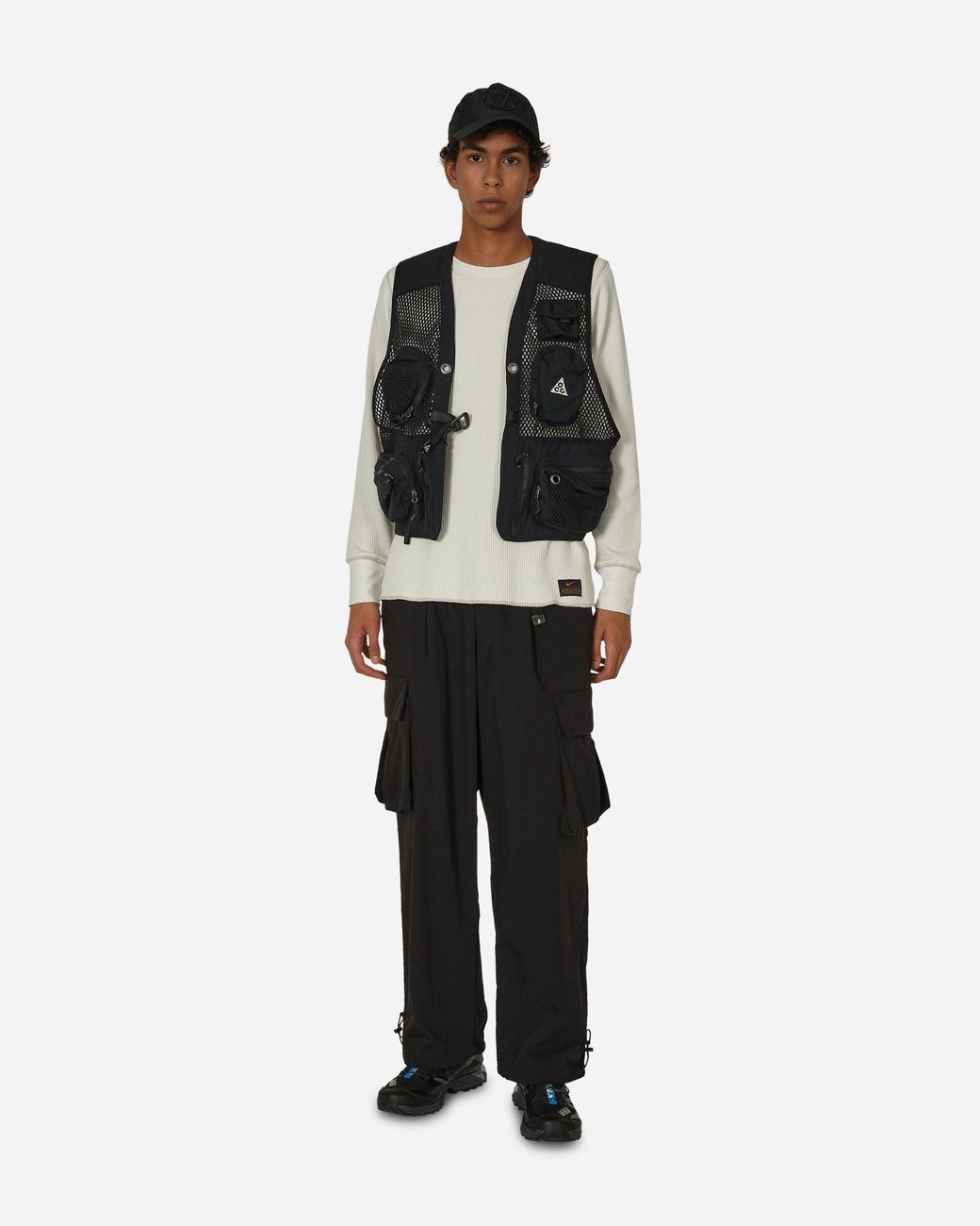 Nike Acg Buttles Vest Black in Gray for Men | Lyst