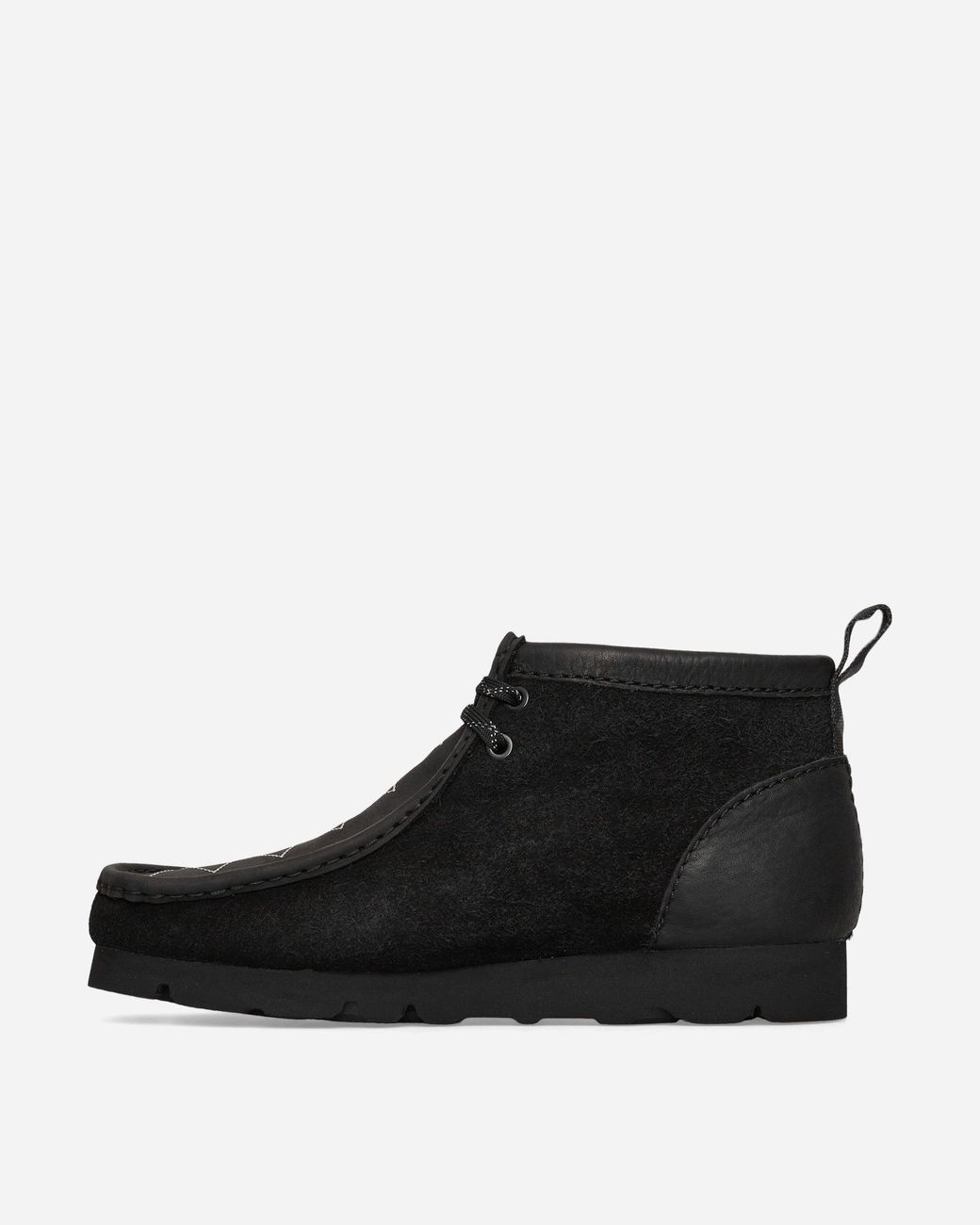 Clarks Neighborhood Wallabee Gore-tex Boots in Black for Men | Lyst