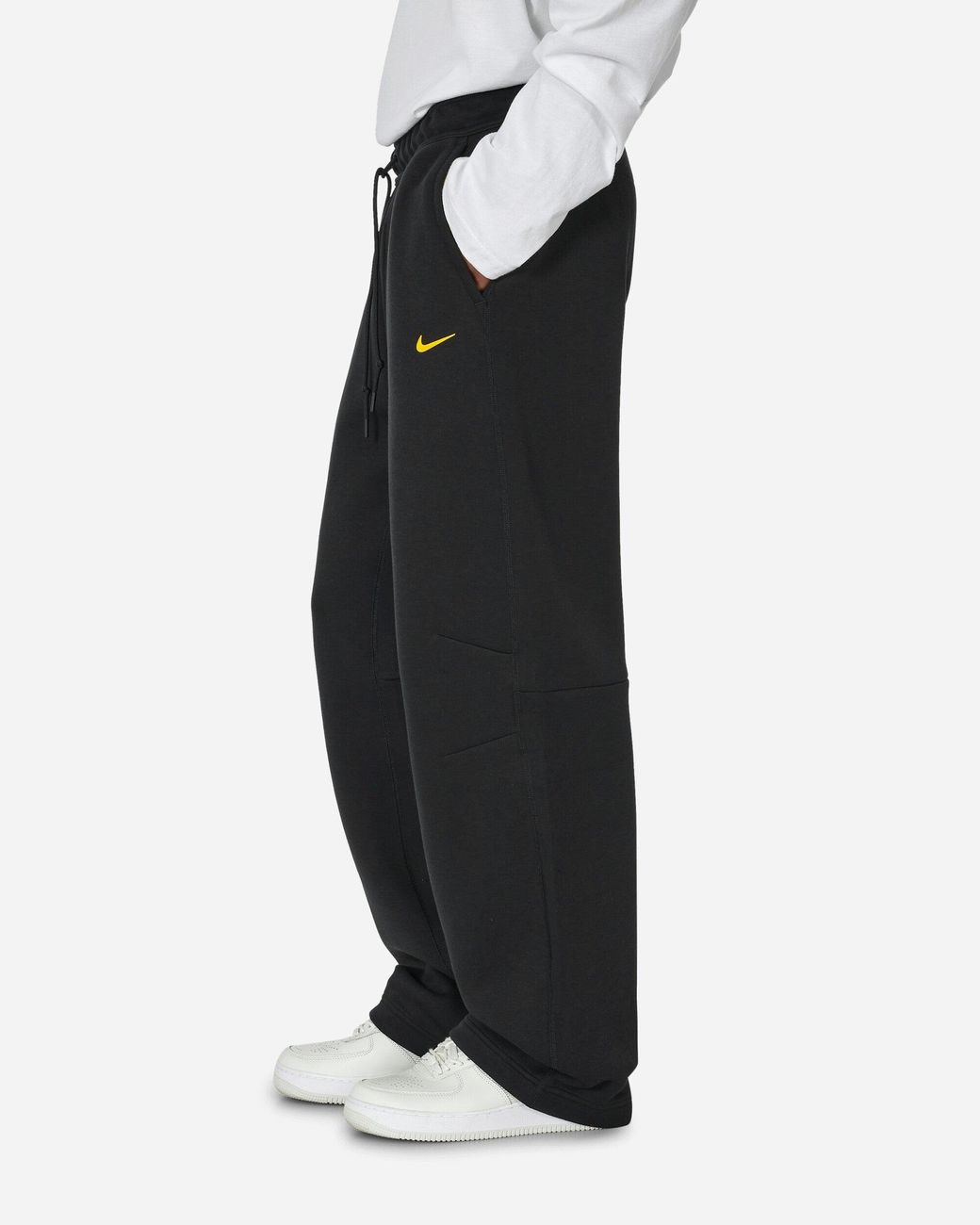 black and gold nike sweatpants