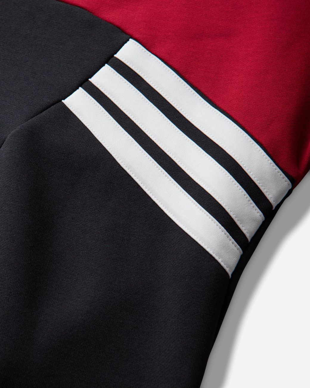 Adidas Red Munich 93 Crewneck Sweatshirt Team Victory for men
