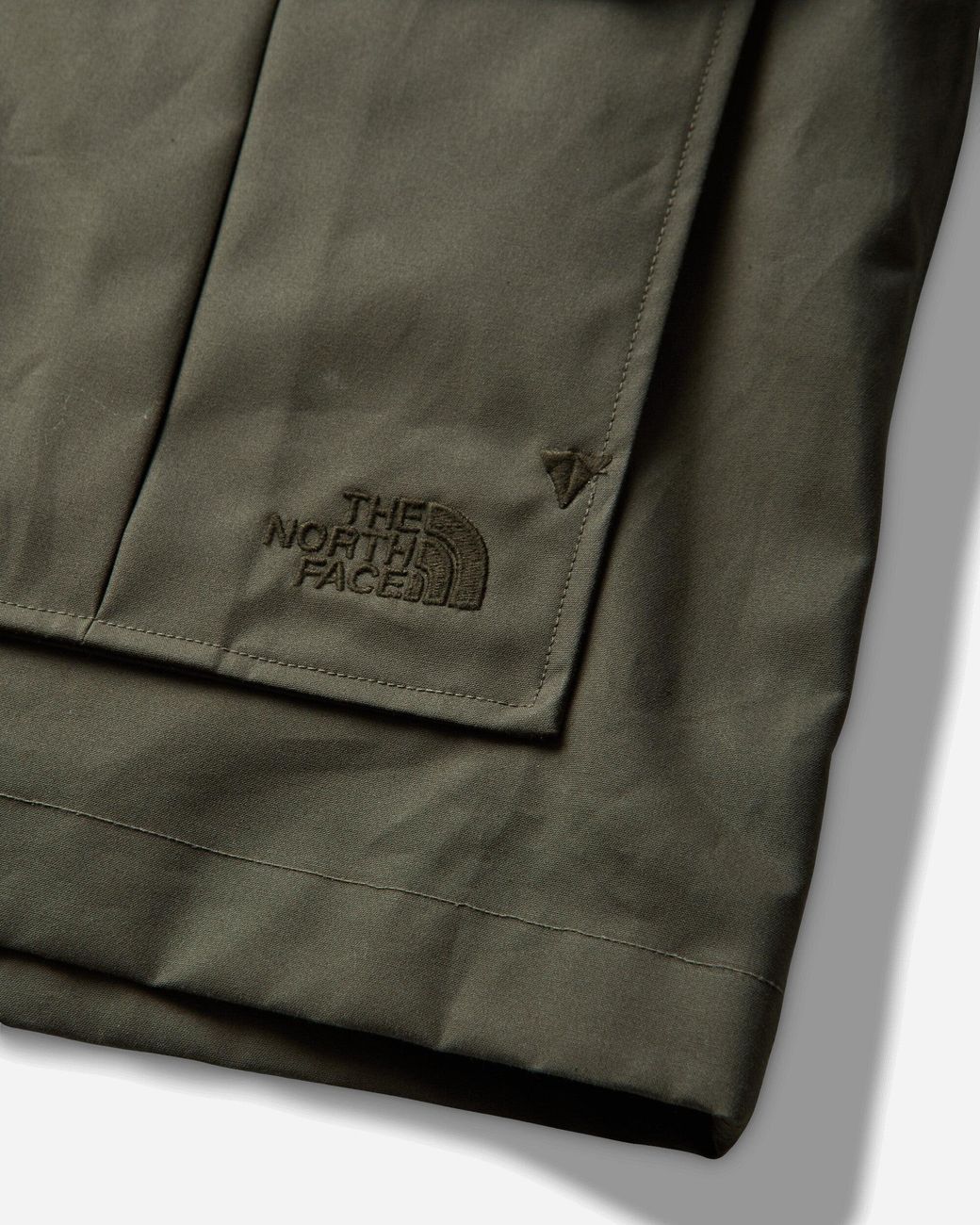 The North Face Green Men S Tnf Red Box British Millerain 76 Mountain Parka Olive for men