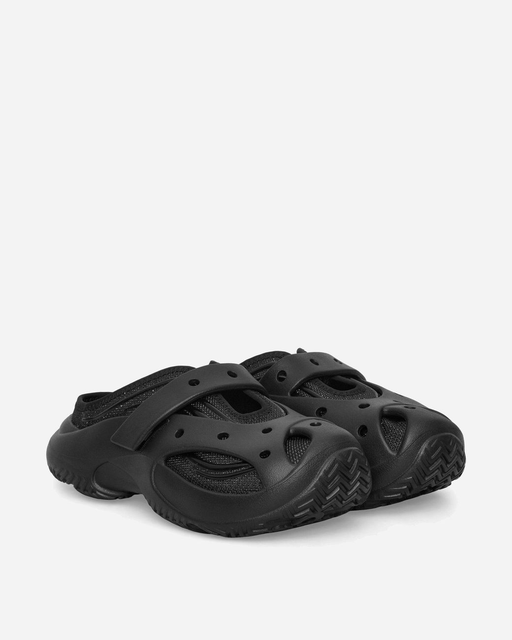 CROCSTM Black S Caged Mules