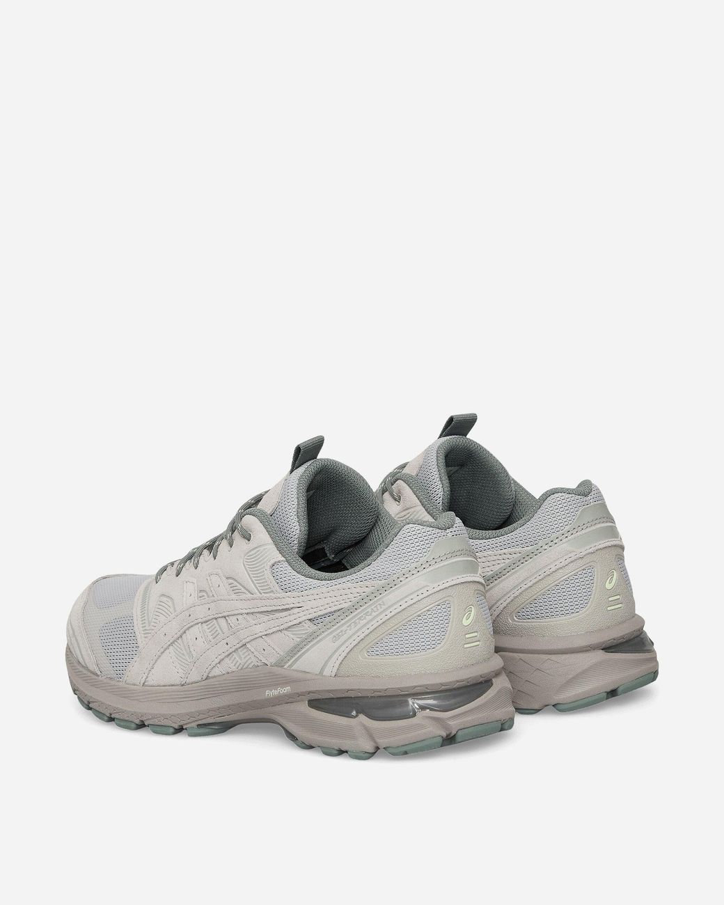 asicsr-Grey-Gel-terrain-
