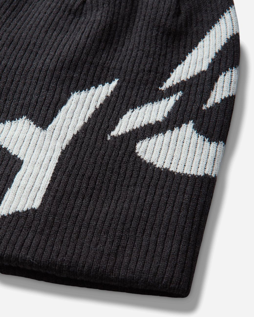 Y-3 Black Graphic Logo Beanie Cream for men