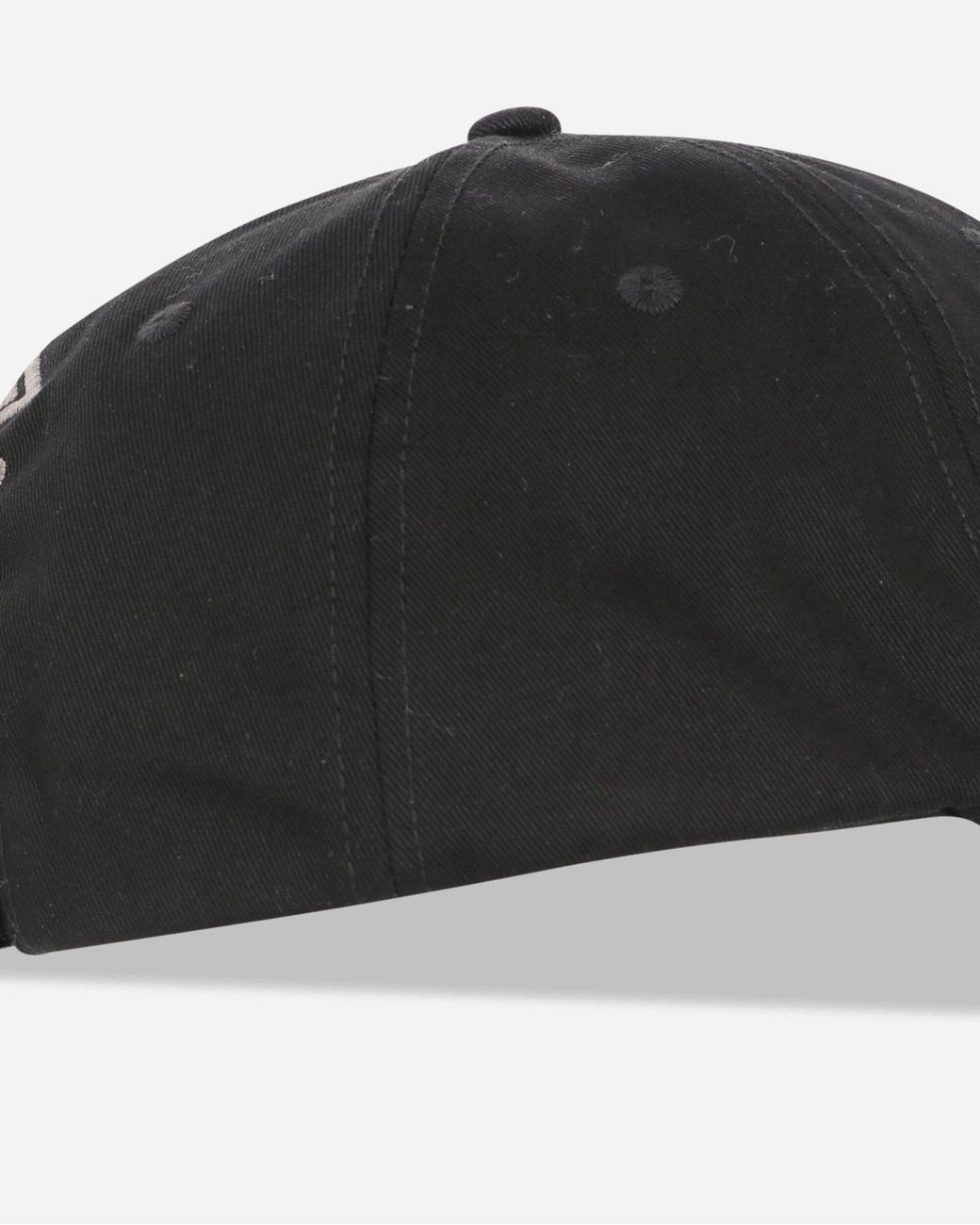 Umbro Black Hazard Cap for men