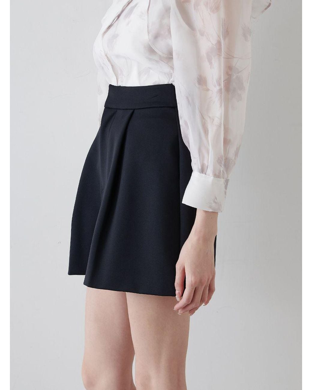 SNIDEL Natural Structured Shorts