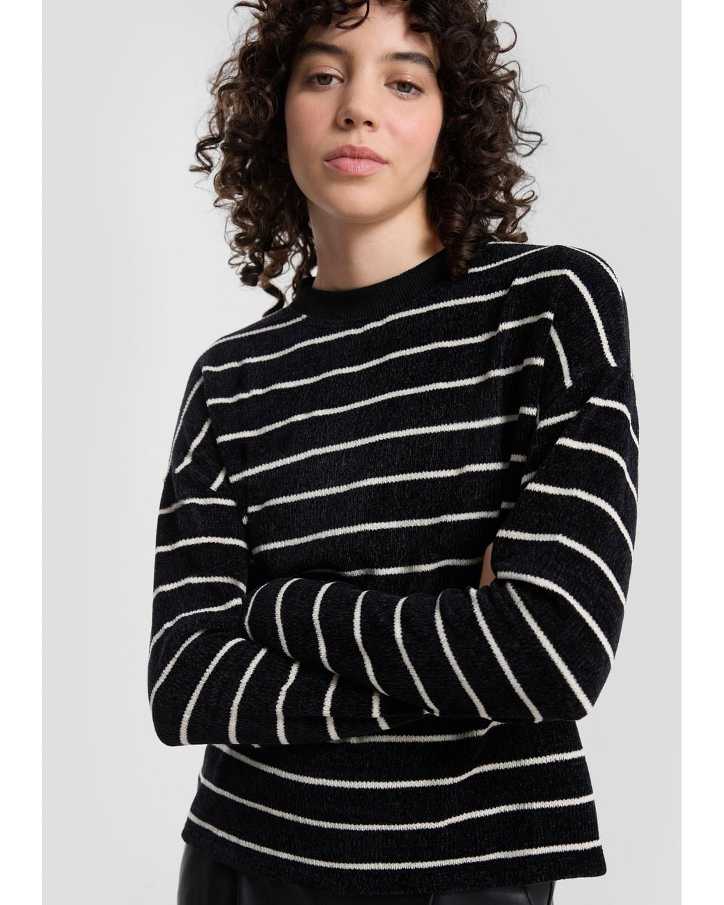 QS Black Weicher Pullover