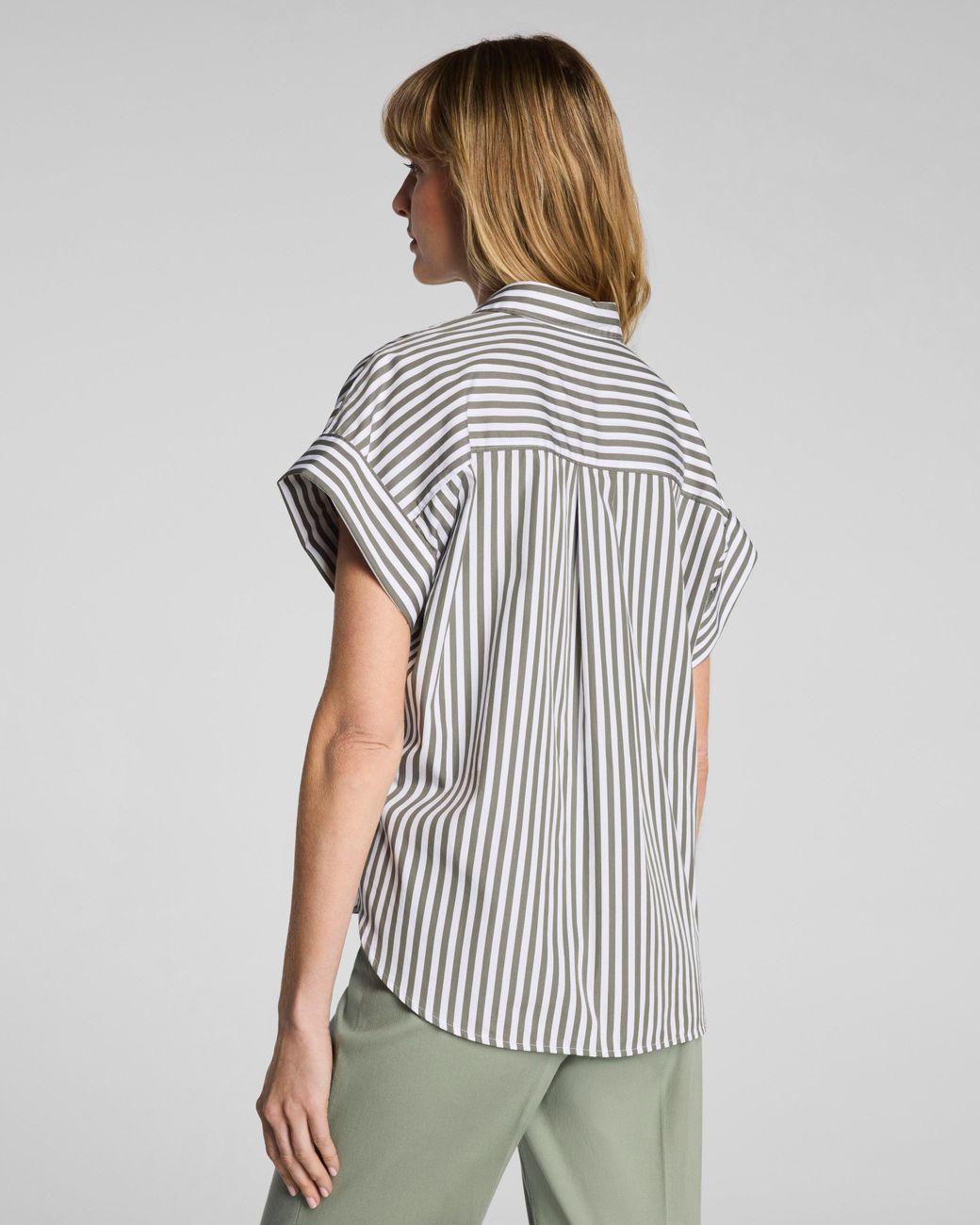Spanx Gray Poplin Oversized Short Sleeve Button Down