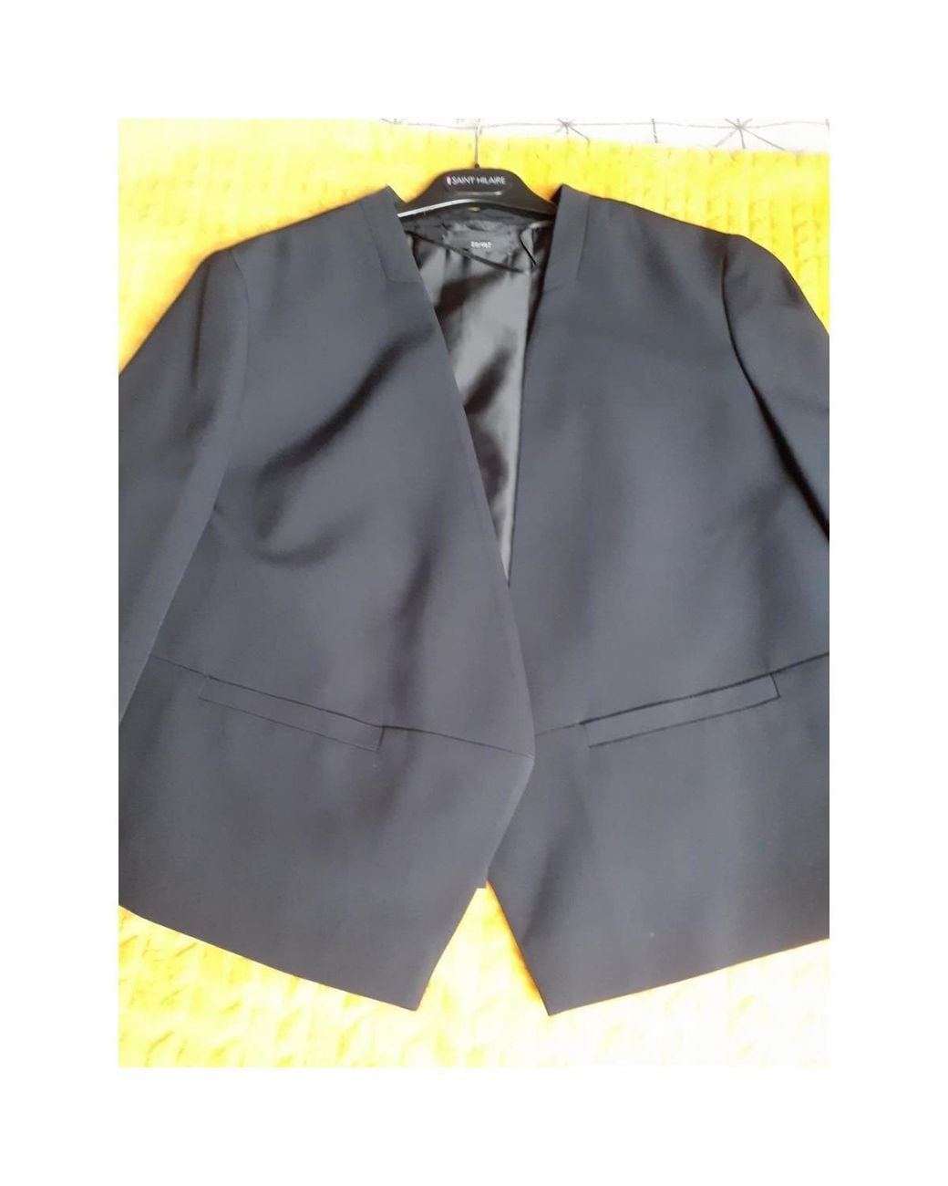 Veste Veste Courte Esprit en coloris Black