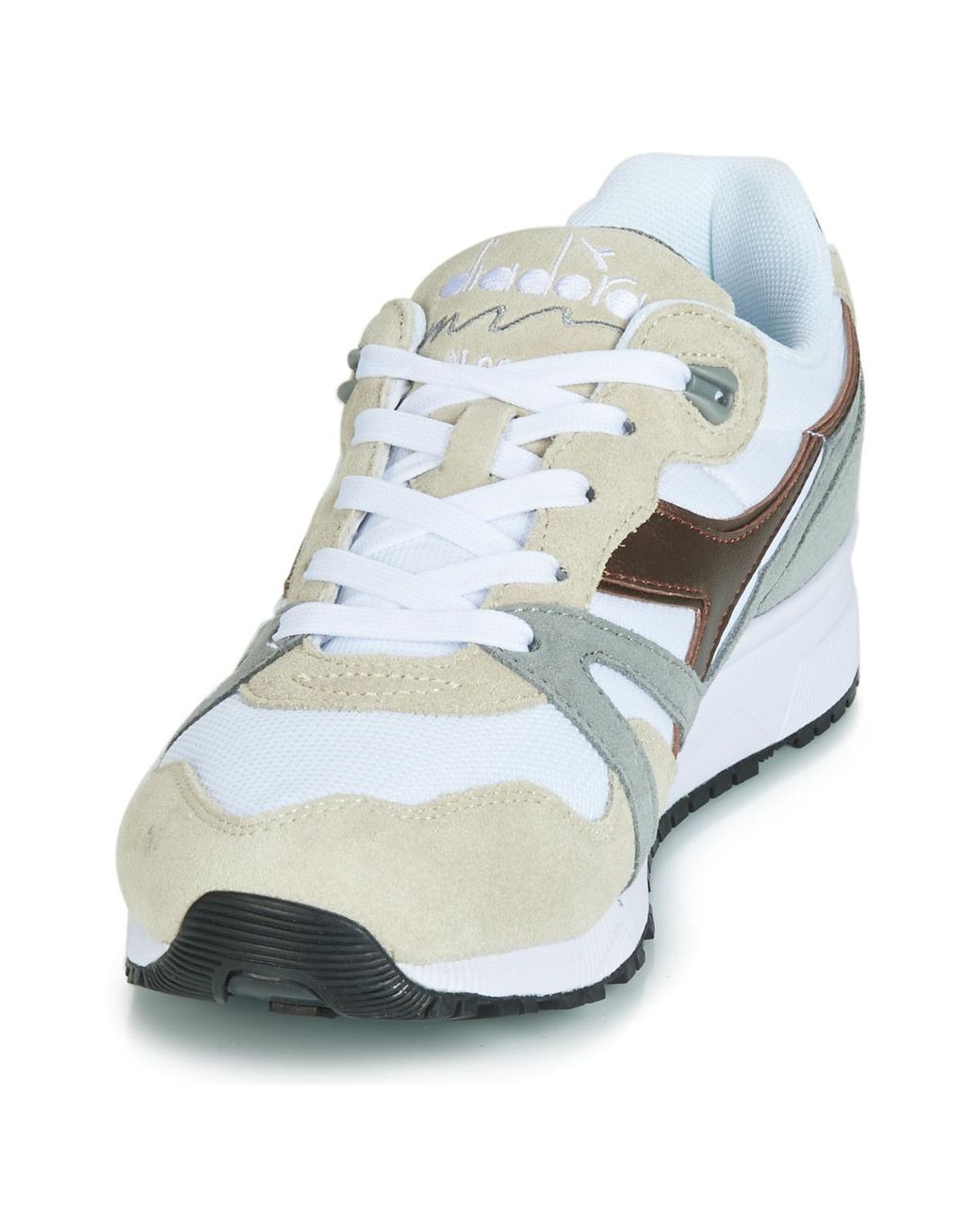 sneakers n