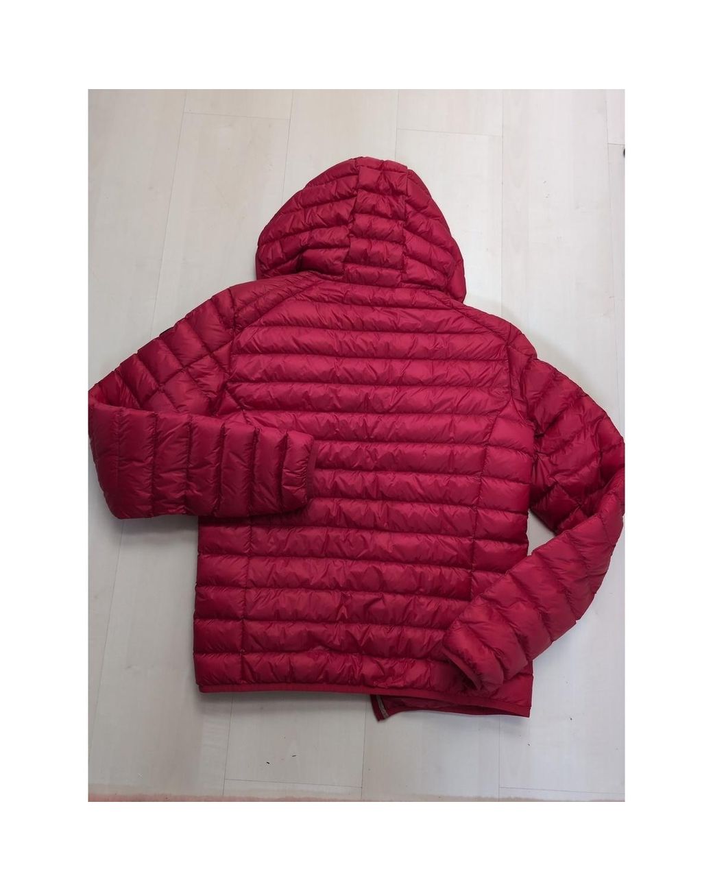 Doudounes Veste Femme J.O.T.T en coloris Red