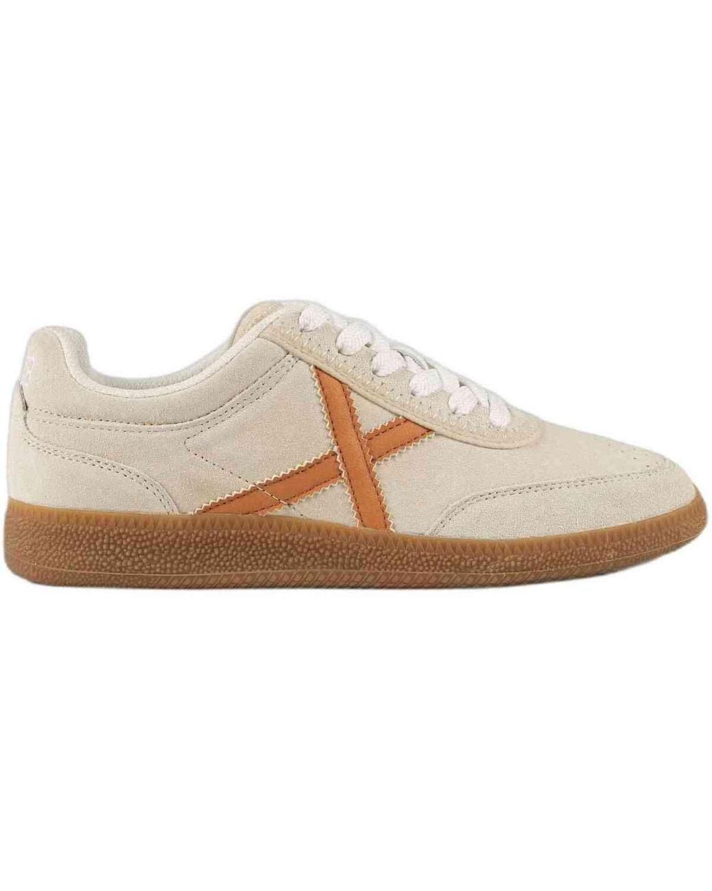 Baskets Basses 4078006 Munich en coloris White