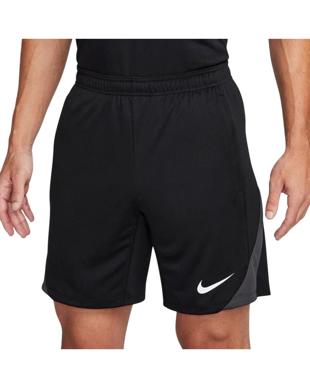 Short Strike Nike pour homme en coloris Black