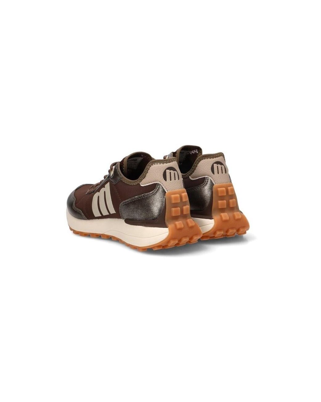 Baskets 814127 MTNG en coloris Brown