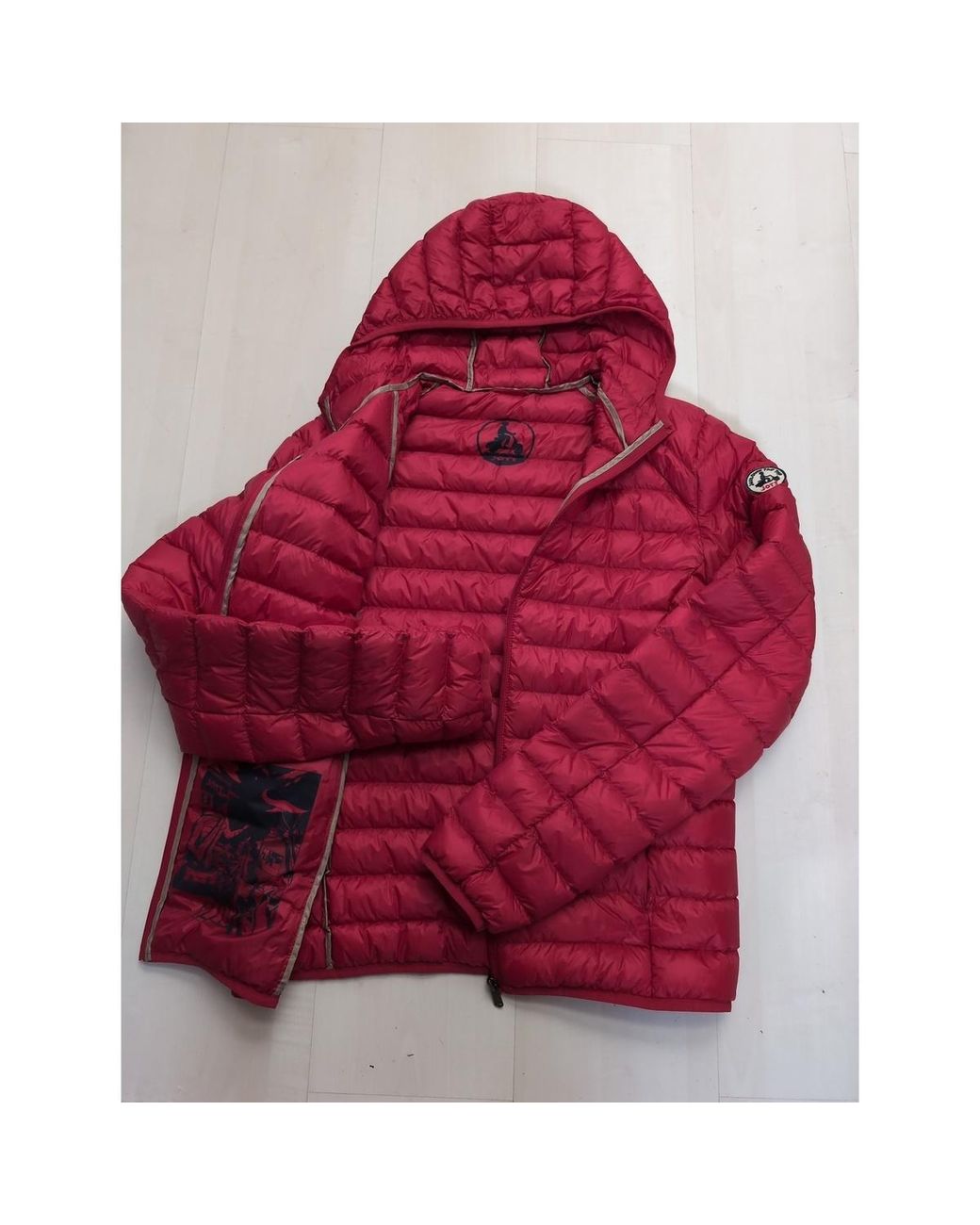 Doudounes Veste Femme J.O.T.T en coloris Red