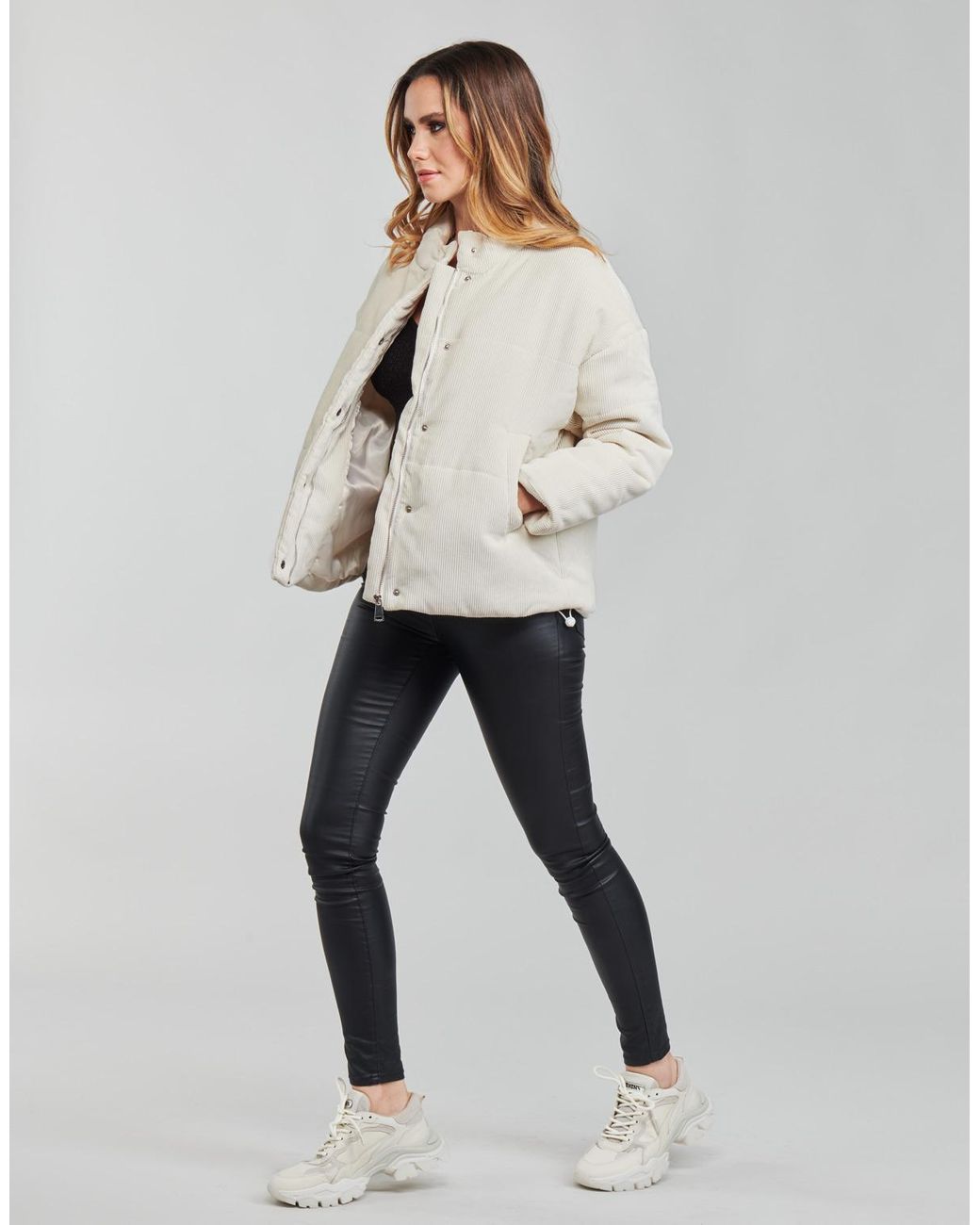 Yurban Donsjas Aie in het White