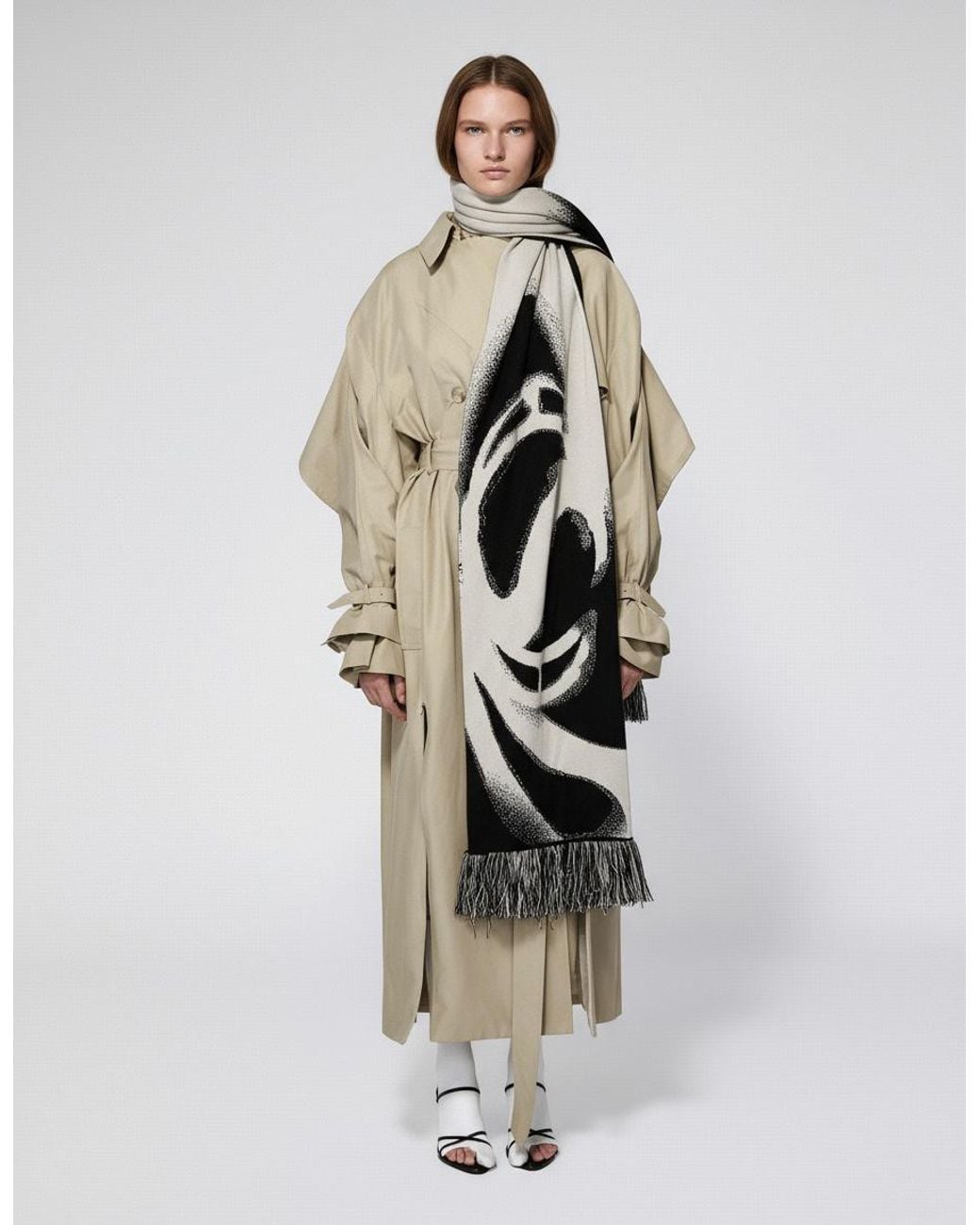 SRVC Studio White Srvc Hooded Scarf