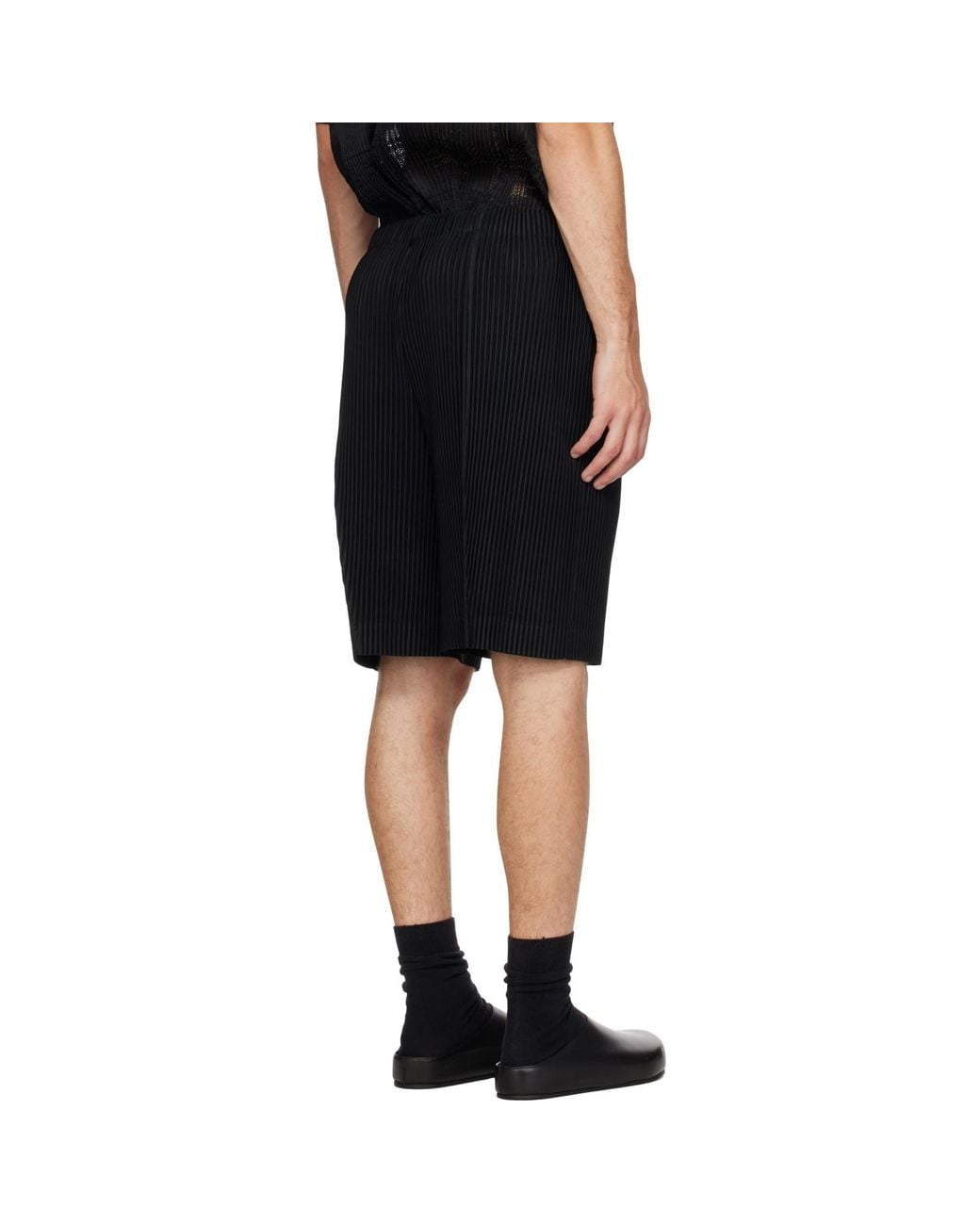 Homme Plissé Issey Miyake Black Monthly Colors August Shorts for men
