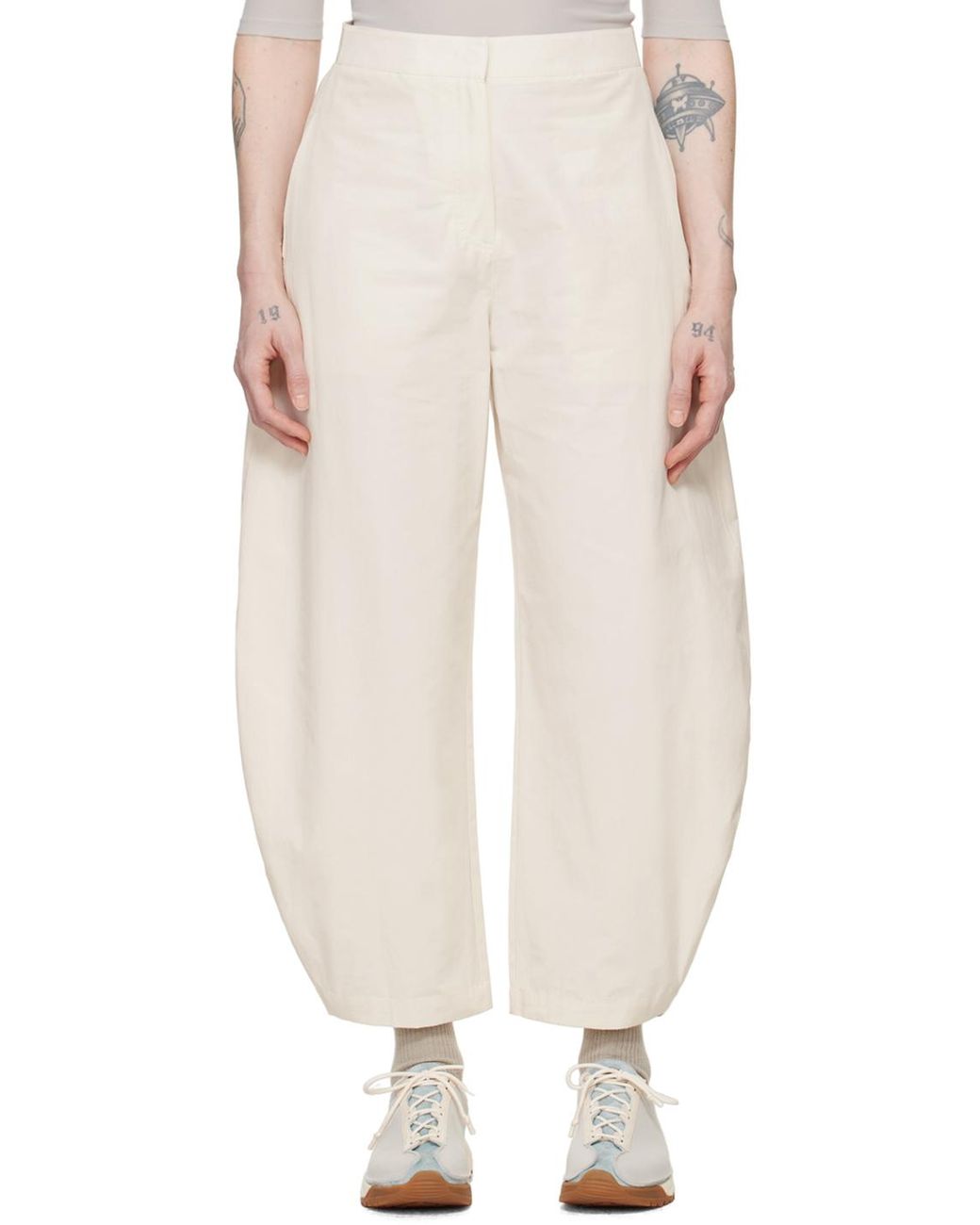 【AMOMENTO】カーブドレッグ トラウザーズ amomento-Ecru-Off-Curved-Leg-