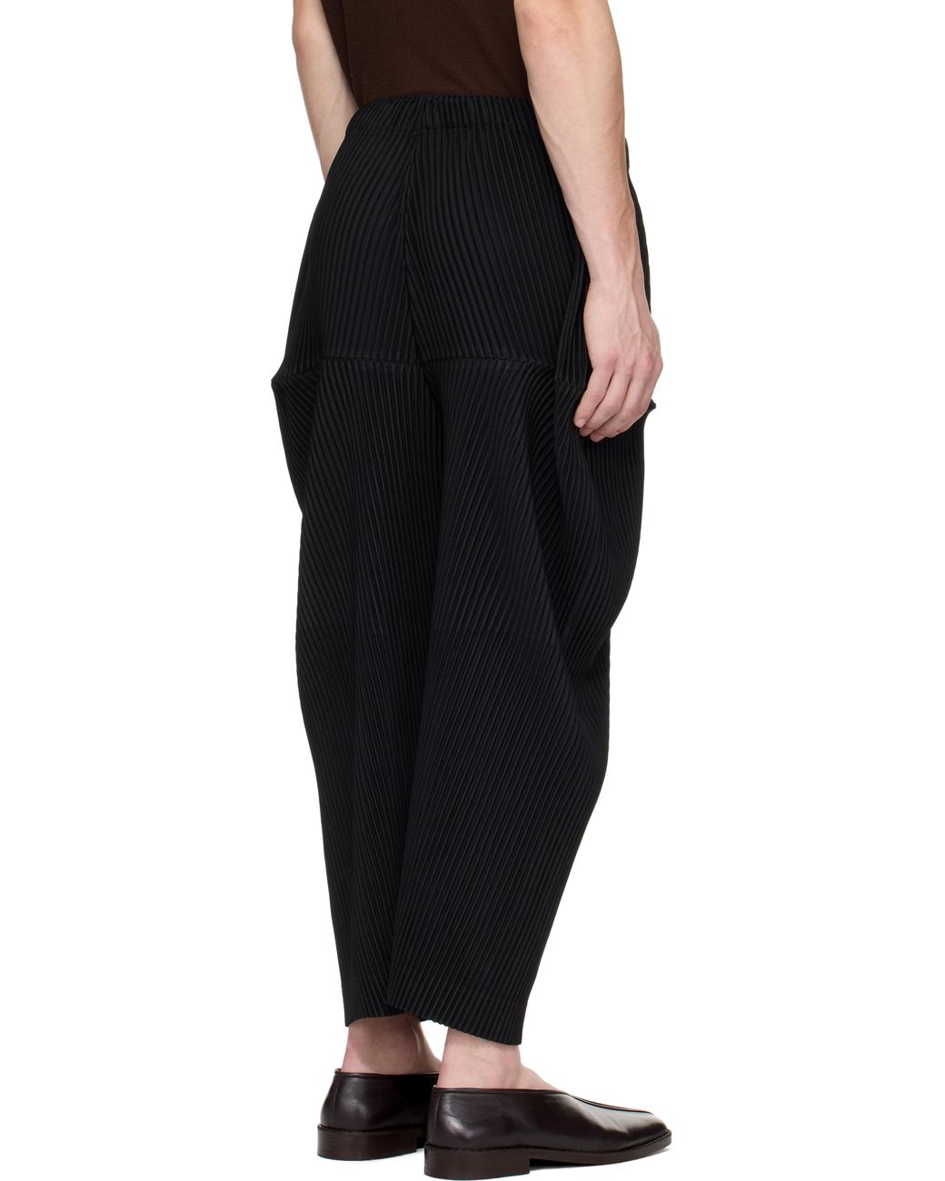 Homme Plissé Issey Miyake Kinetic Sculpture Trousers in Black for