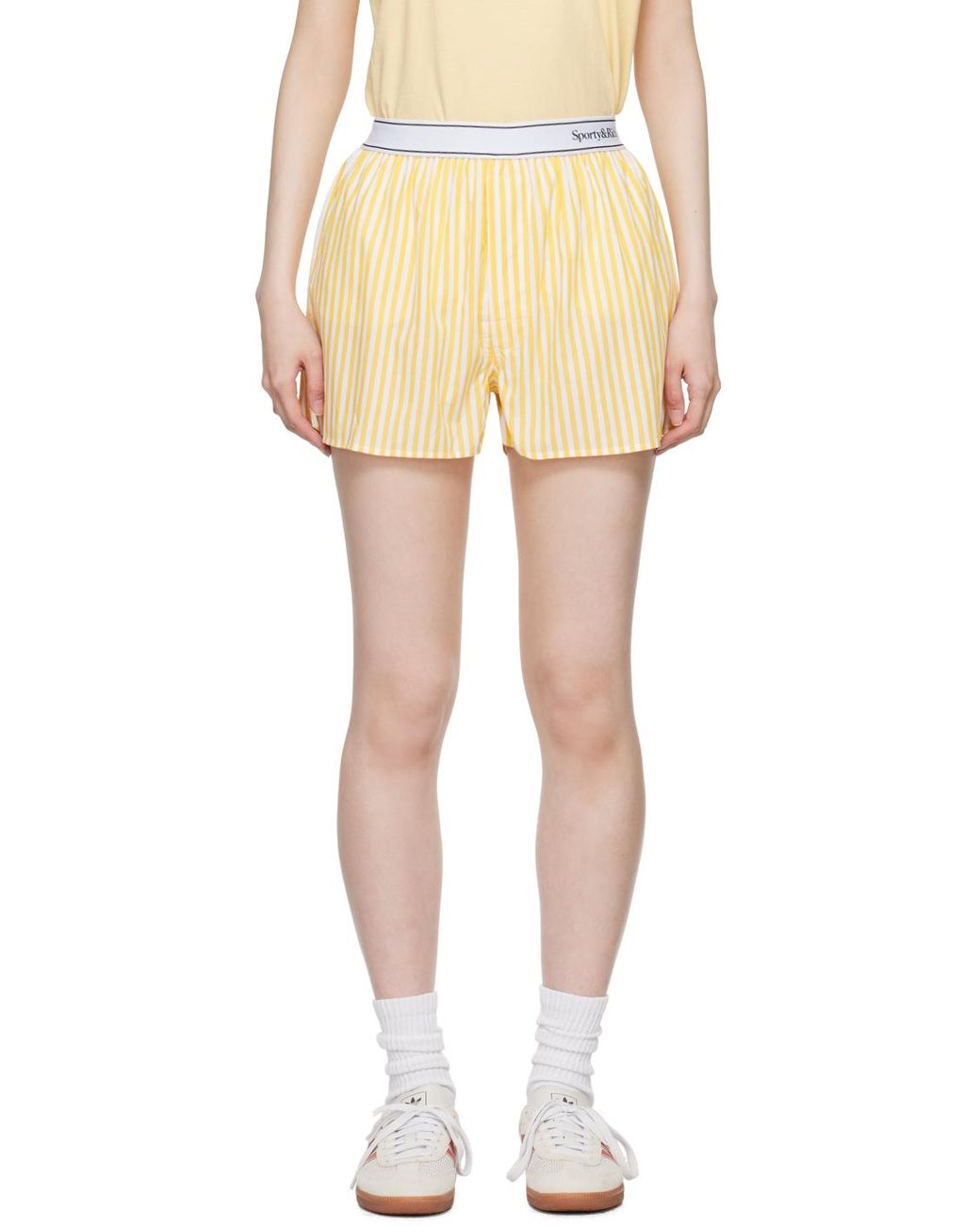 ショートパンツ Sporty & Rich Serif Logo Soft Gym Shorts (50360) Sporty & Rich - Serif Logo Boxer Shorts White/Navy | HBX