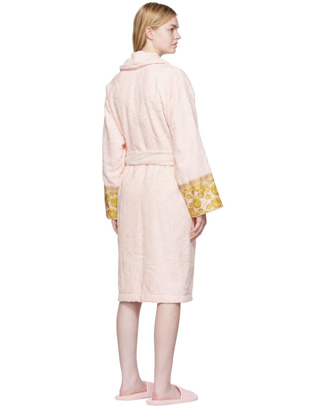 Peig à motif baroque Coton Versace en coloris Métallisé Femme Vêtements Vêtements de nuit Robes de chambre et peignoirs 
