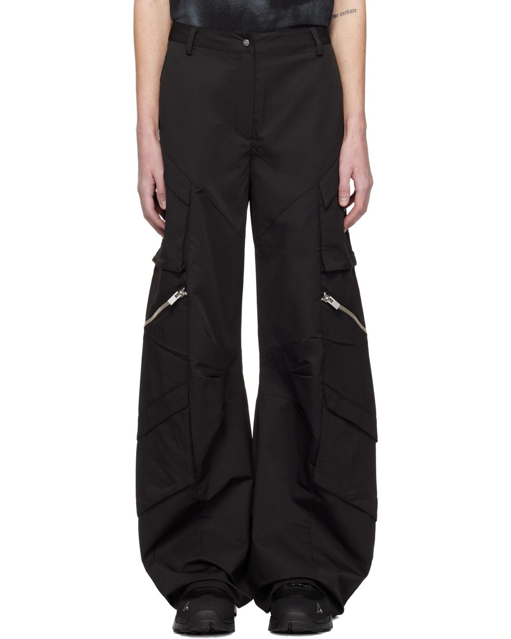 heliot-emil-BLACK-Calyx-Cargo-