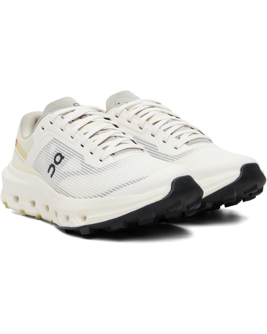 On Shoes White Cloudvista 3 Sneakers