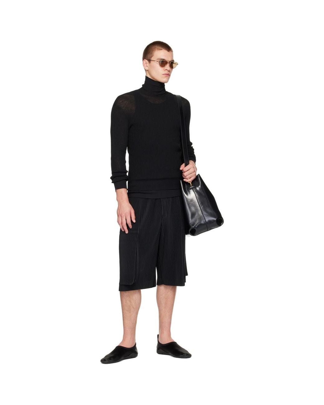 Homme Plissé Issey Miyake Black Monthly Colors September Shorts for men