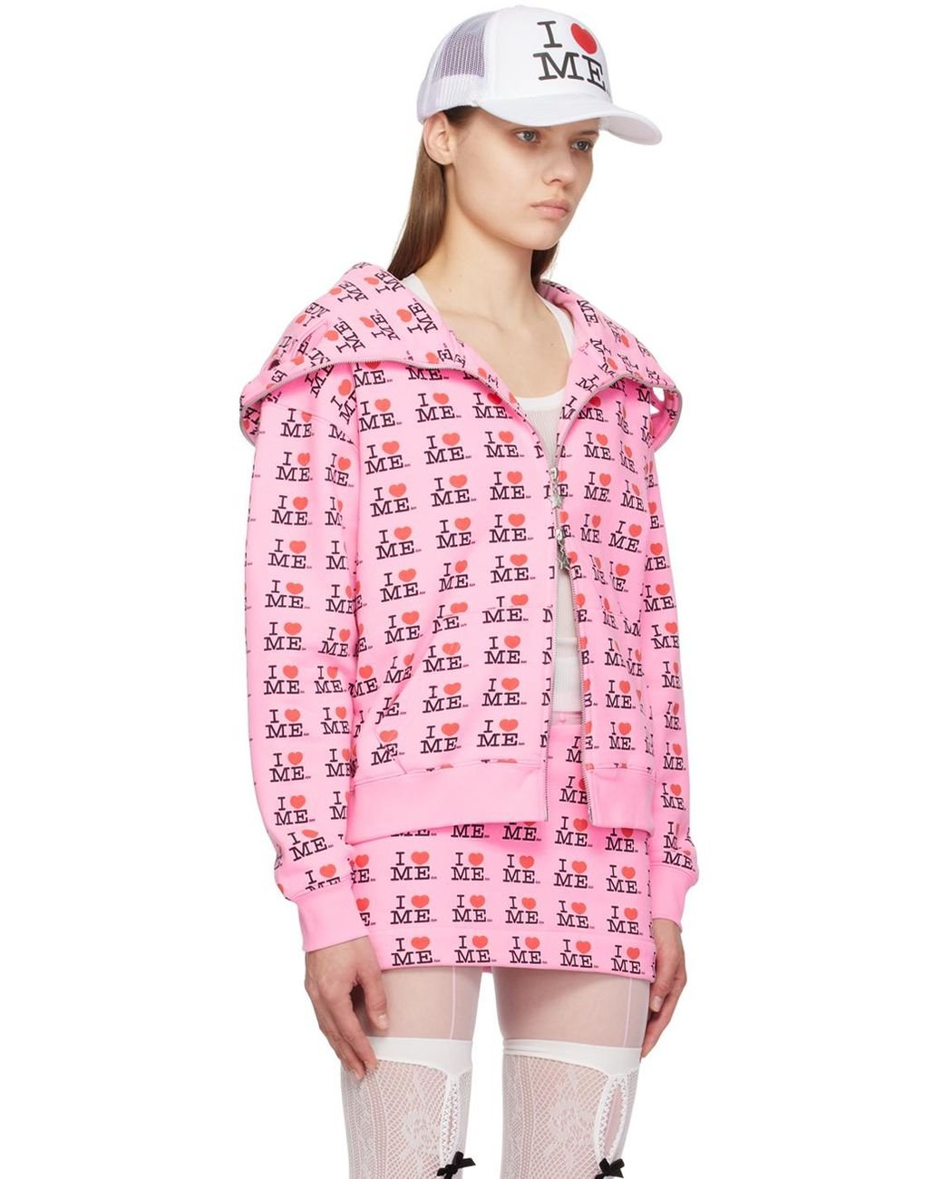 【Ashley Williams】★関税送料込★ グレー 'I Heart Me' ミニ Ashley Williamsのグレー 'I Heart Me' ミニスカートがセール中