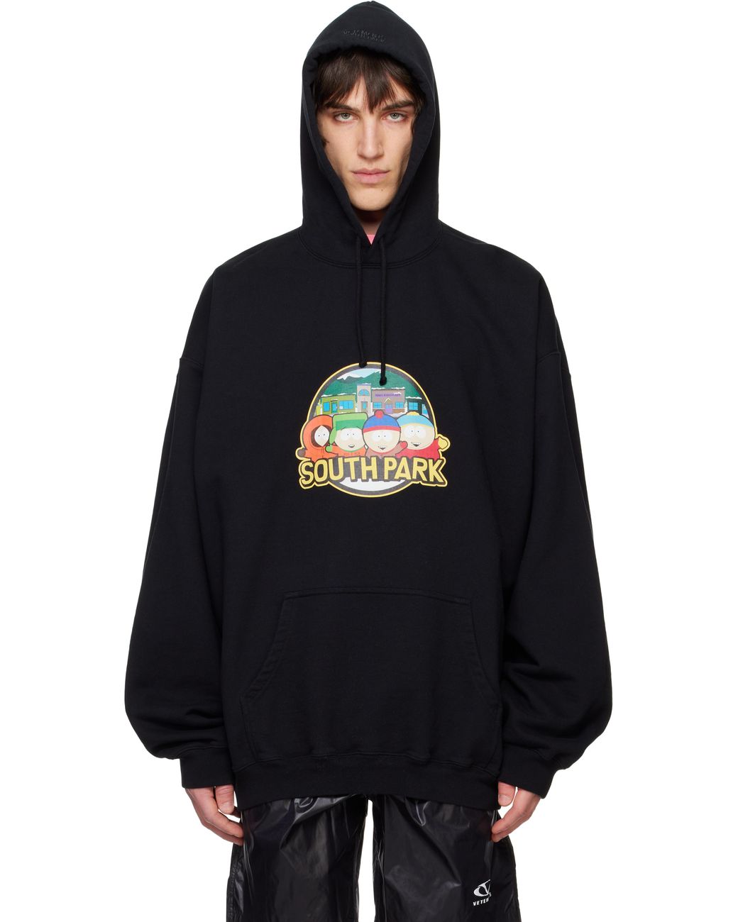 パーカー・フーディ Vetements 'Southpark' Sweatshirt Vetements South Park Oversized Hoodie Black – ESSXNYC