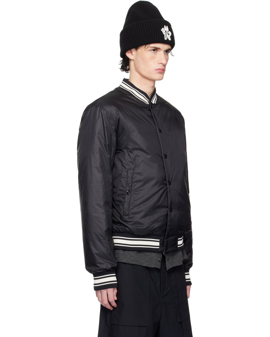 Moncler ブラック Bouchet リバーシブルダウン ボンバージャケット メンズ Moncler ブラック Bouchet リバーシブル ダウン ボンバー