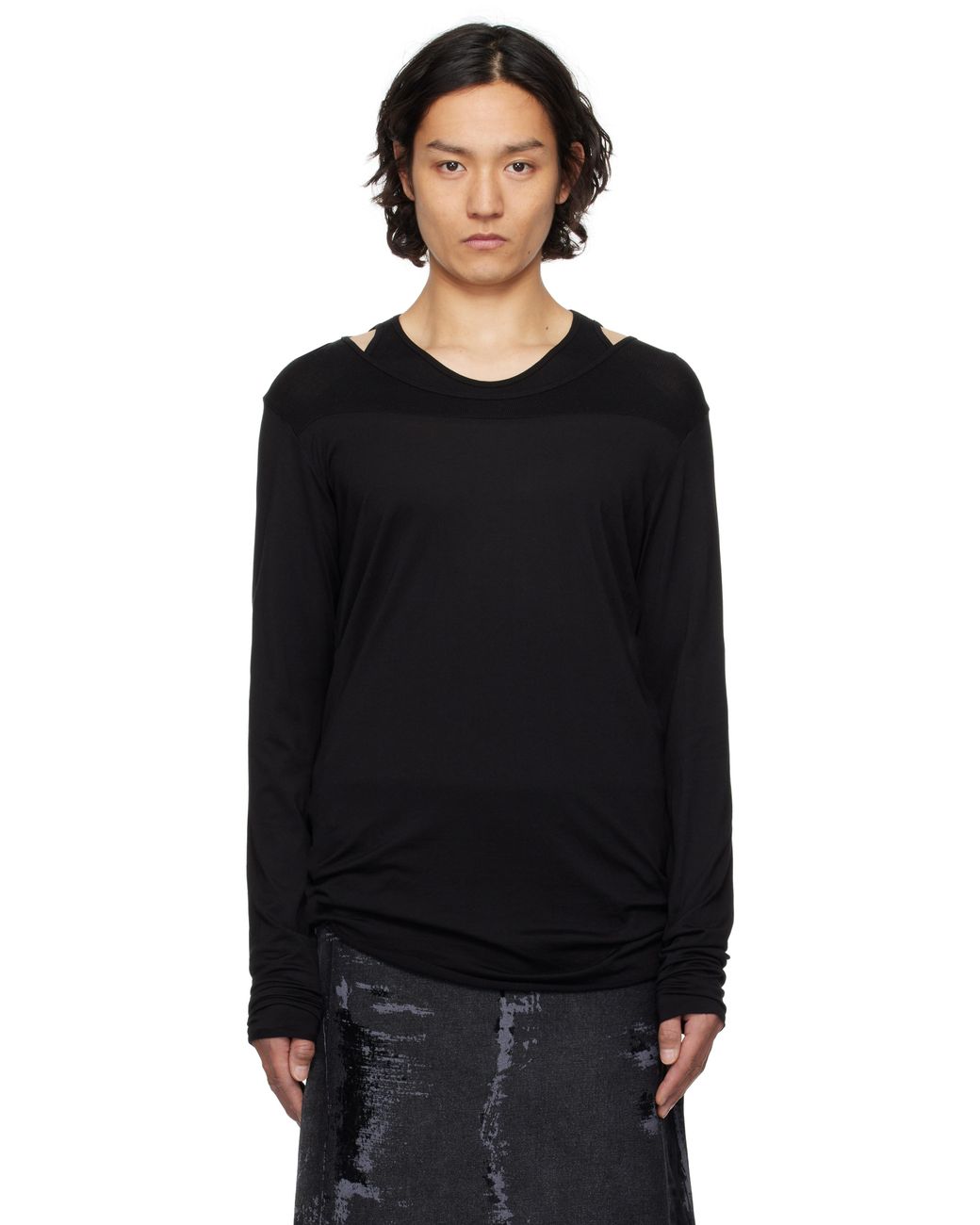 【関税込み】JULIUS ブラック ダメージ Tシャツ JULIUSのブラック ダメージ Tシャツがセール中