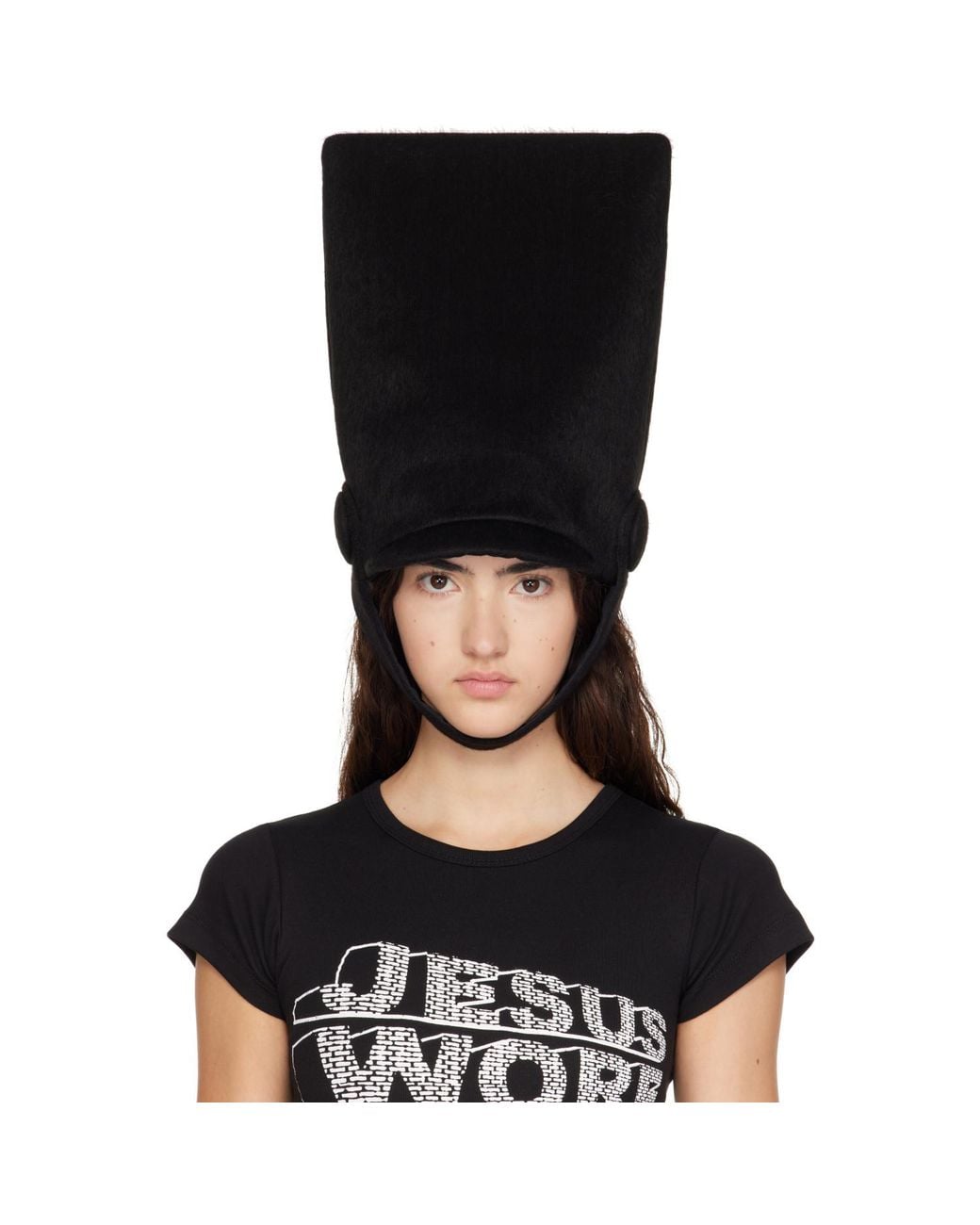 VAQUERA Black Conductor Cap