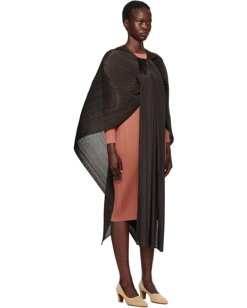 Pleats Please Issey Miyake Madame-t December Stole in Black | Lyst
